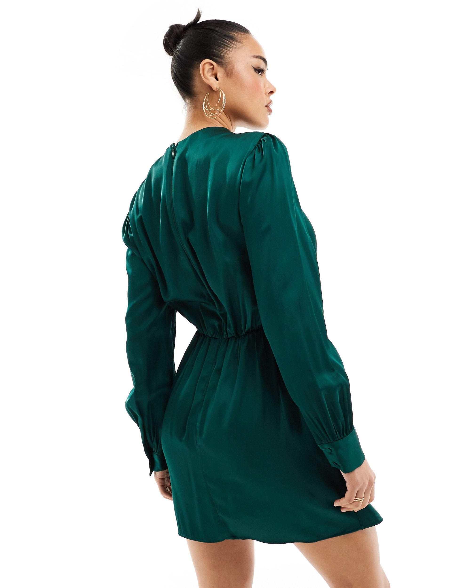 Abercrombie & Fitch Long Sleeve Satin Draped Dress in Green | Lyst UK Abercrombie & Fitch Long Sleeve Satin Draped Dress in Green | Lyst UK