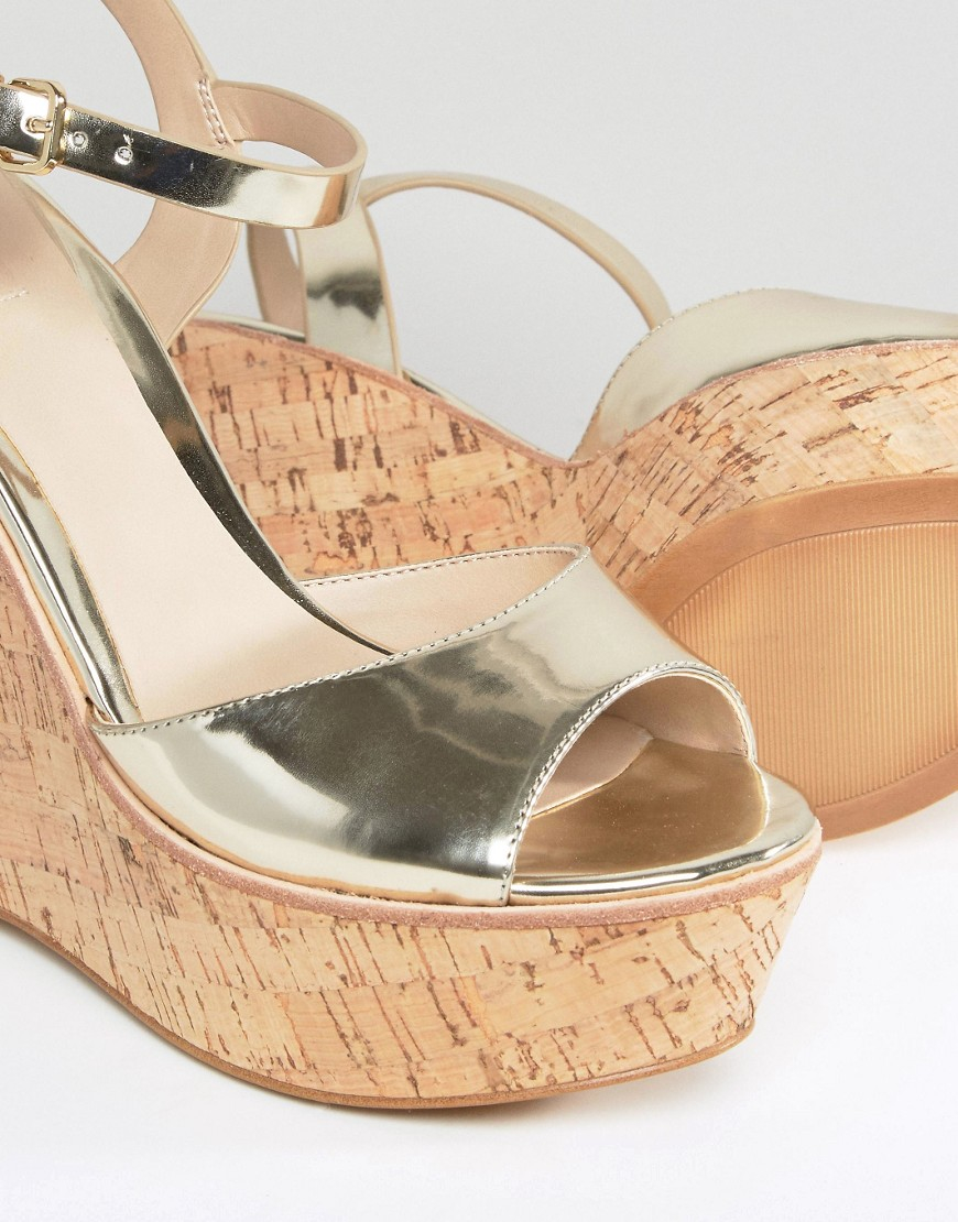 ALDO Aralinna Platform Wedge Sandals in Gold (Metallic) Lyst