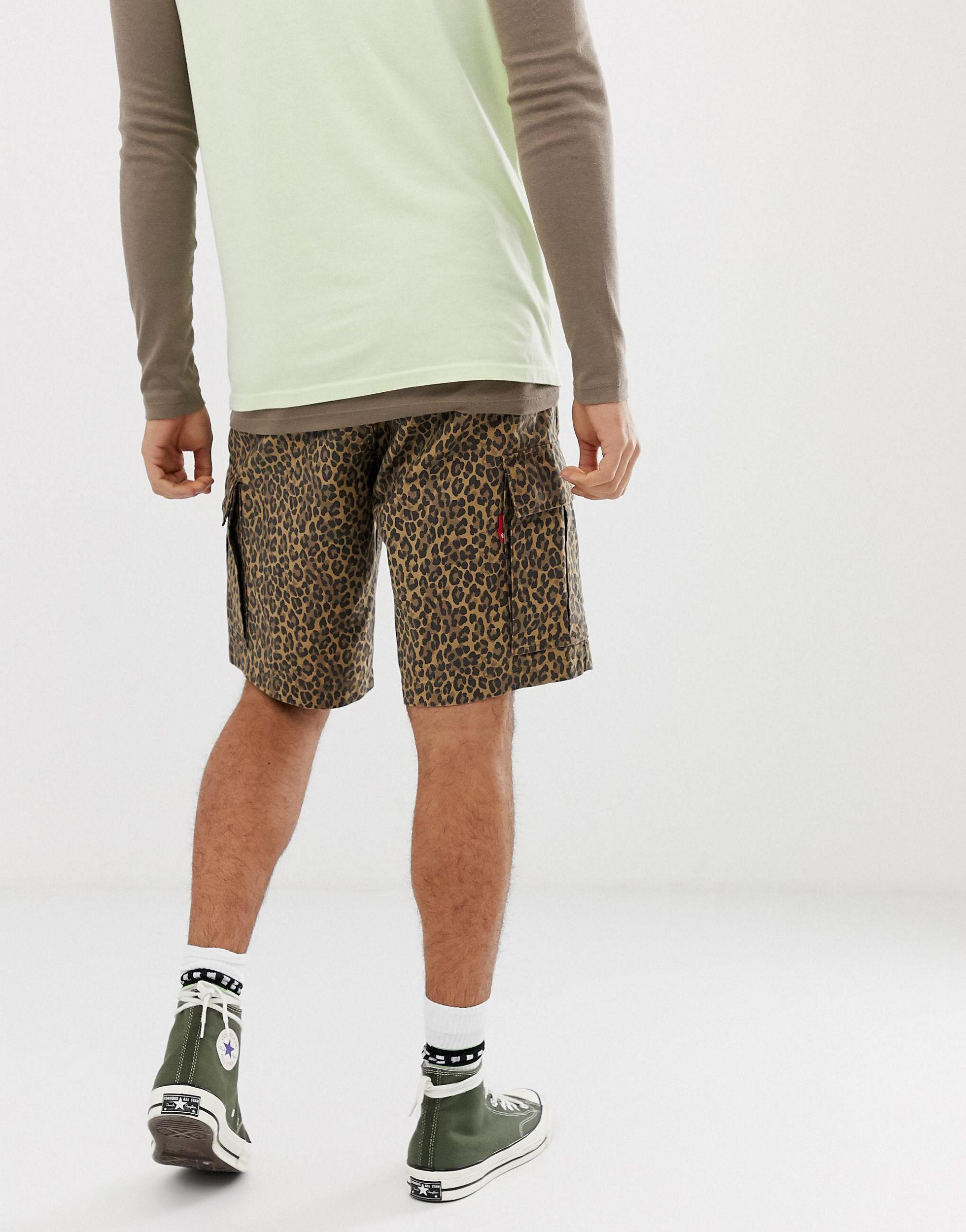 Levi's Denim Cheetah Print Cargo Shorts in Beige (Natural) for Men | Lyst