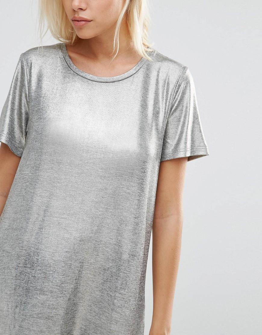 Vila Synthetic Metallic T Shirt Dress Lyst 