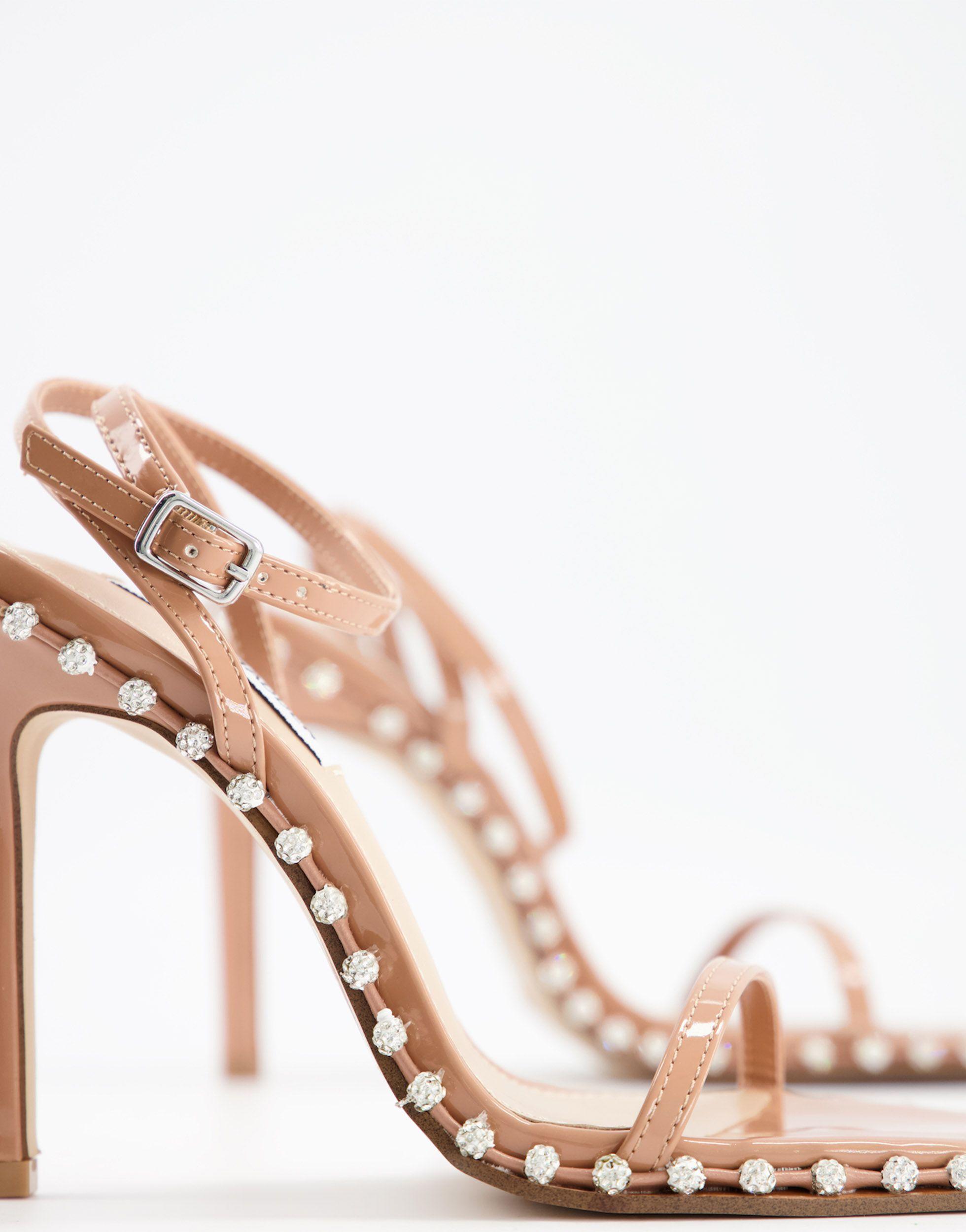 zelle heels