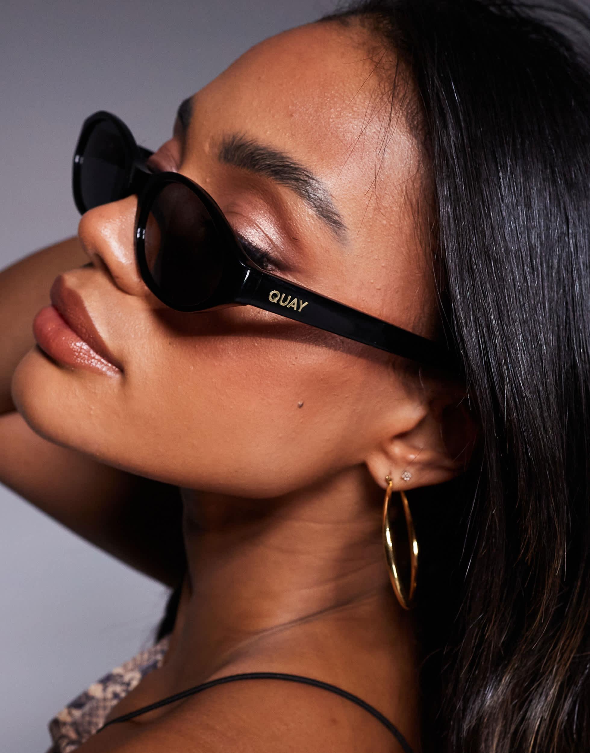 Quay Australia AURA POINTS Stylish Black Sunglasses for Women AURA POINTS – QUAY main image 2
