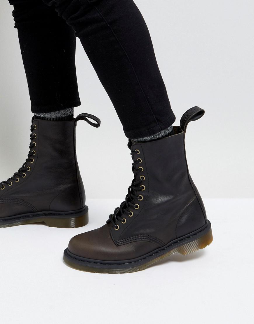 dr martens boots 10 eye