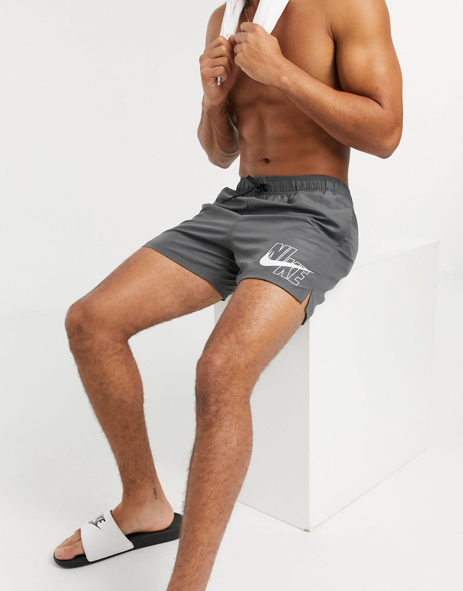 Pantaloncini stile volley da 5\