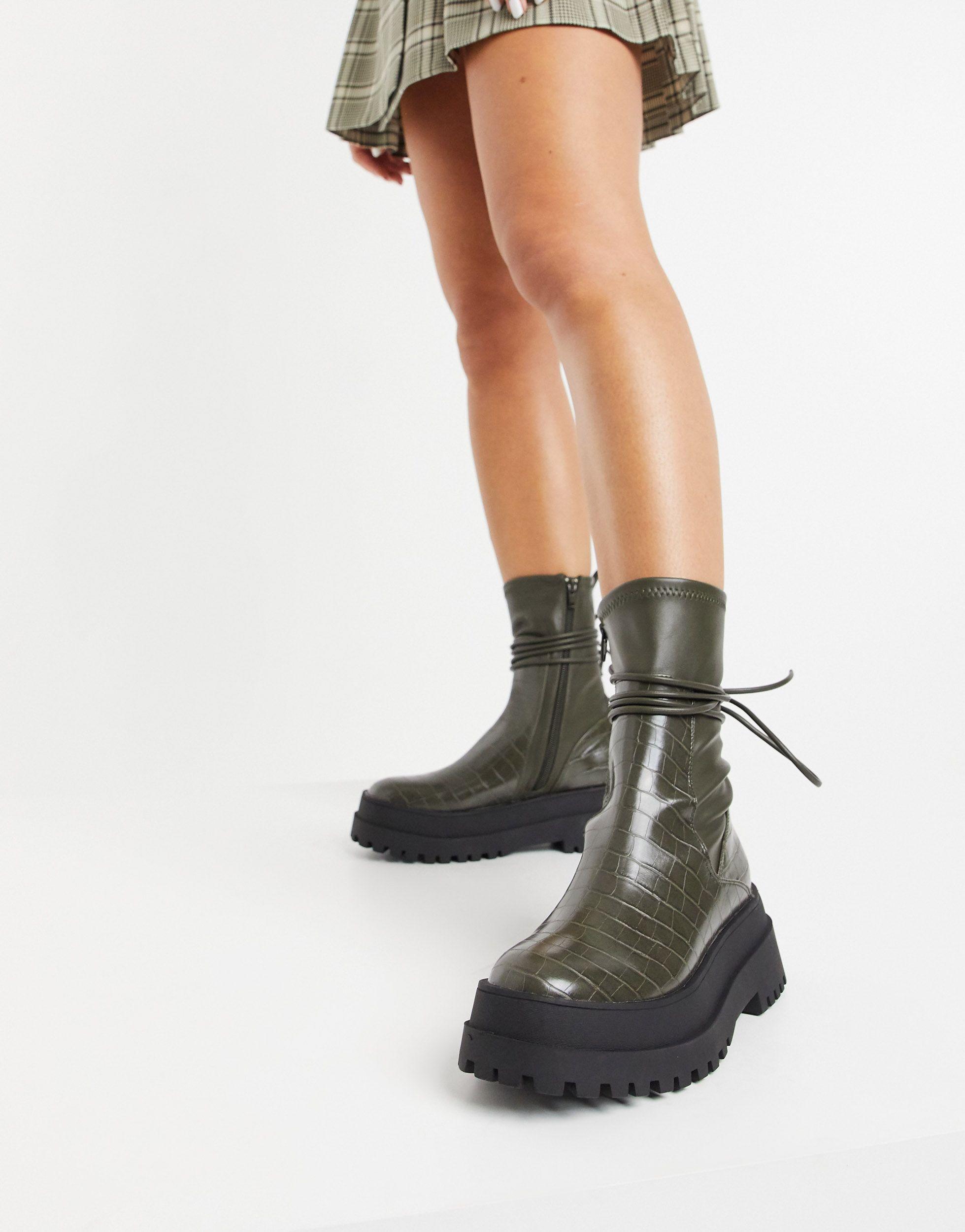 Public Desire Finale Chunky Flat Ankle Boots With Tie in Green | Lyst