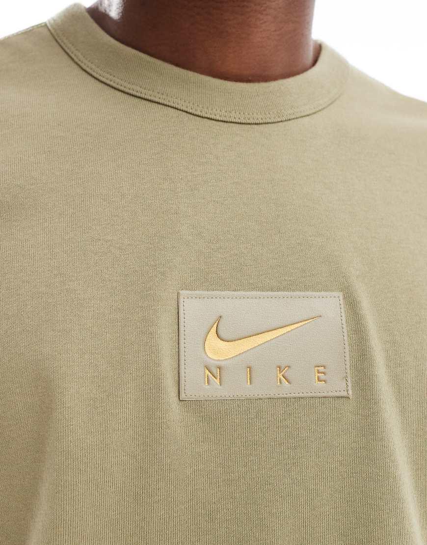 Nike Centre Patch Logo T-Shirt in Green for Men Lyst UK