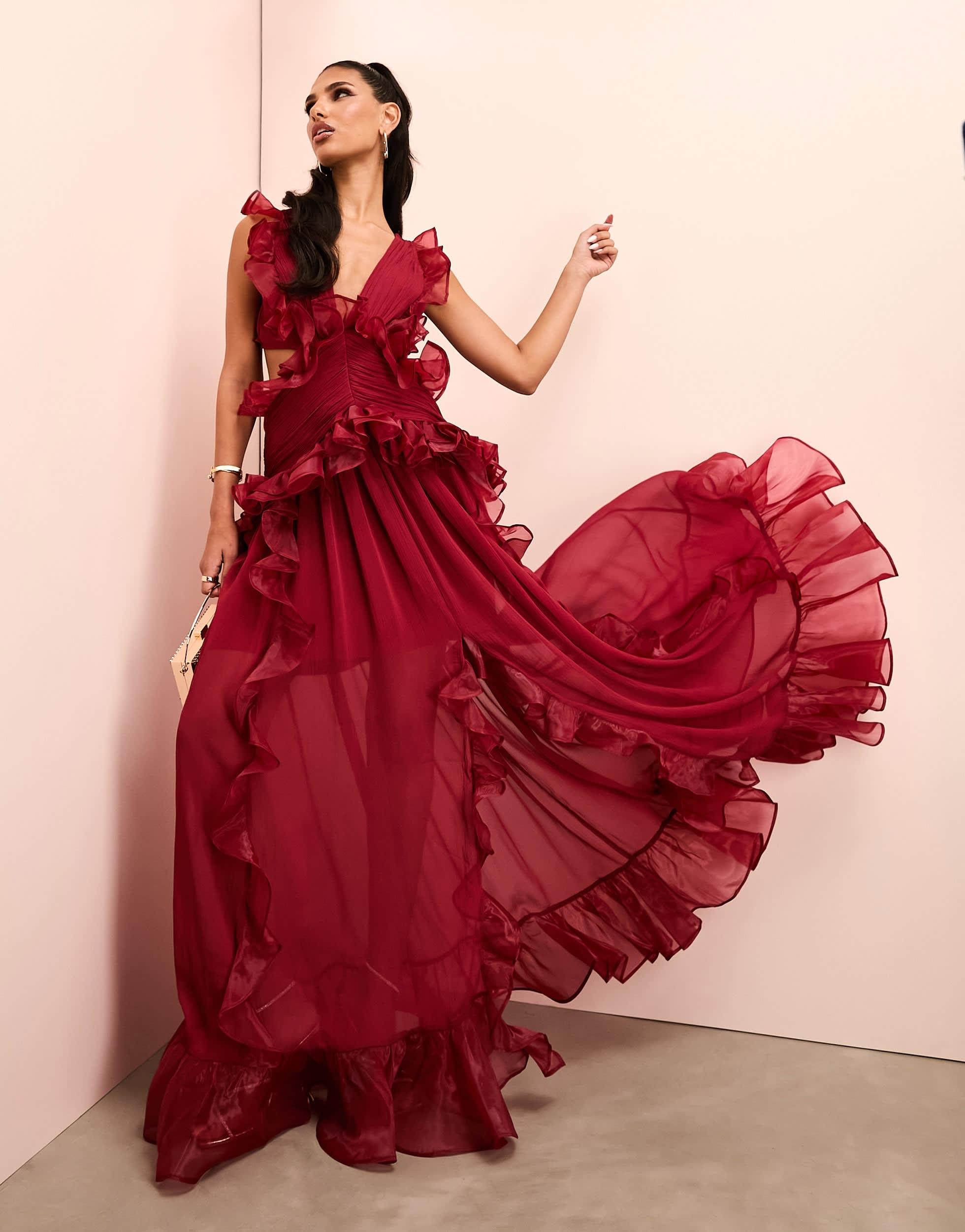 Robe longue en mousseline a decollete plongeant avec volants et dos nu bordeaux ASOS en coloris Rouge Lyst