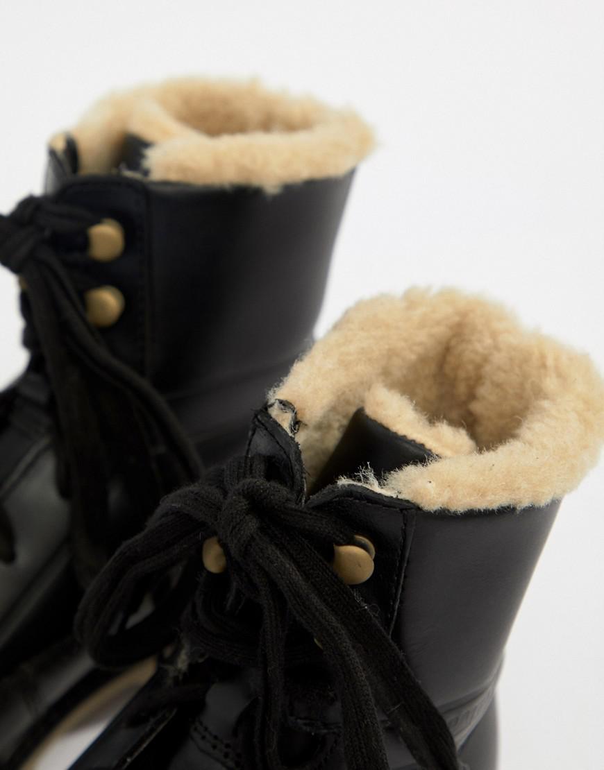caterpillar lace up boots