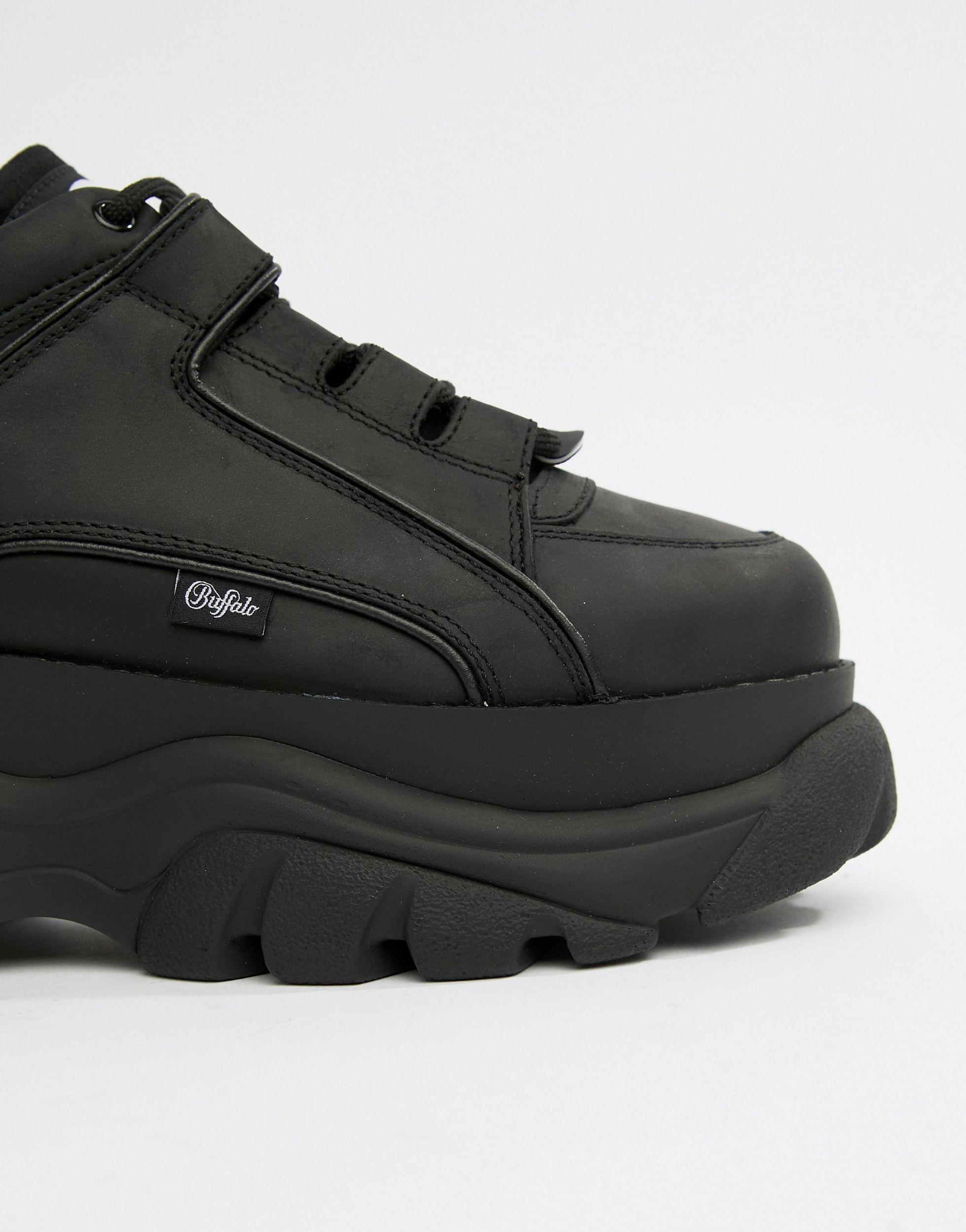buffalo classic chunky sole trainers in black