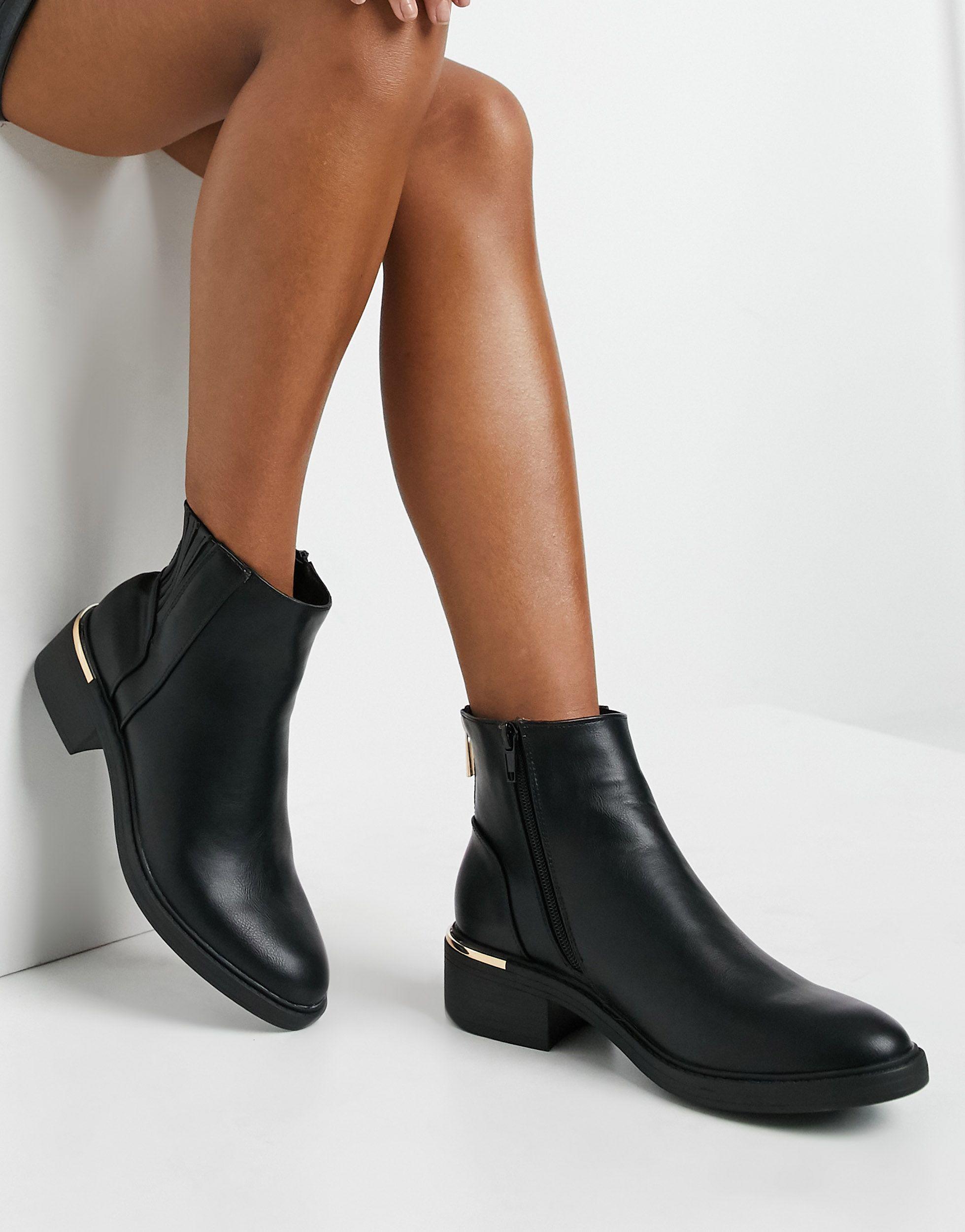 New Look Metal Heel Detail Chelsea Flat Boot in Black | Lyst