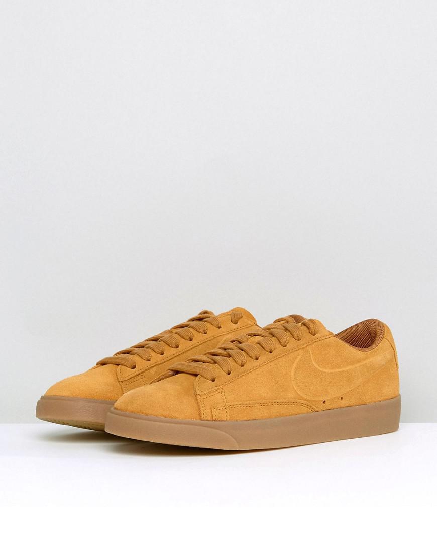 Nike Blazer Low Sneakers In Gold Suede With Gum Sole in Metallic - Lyst