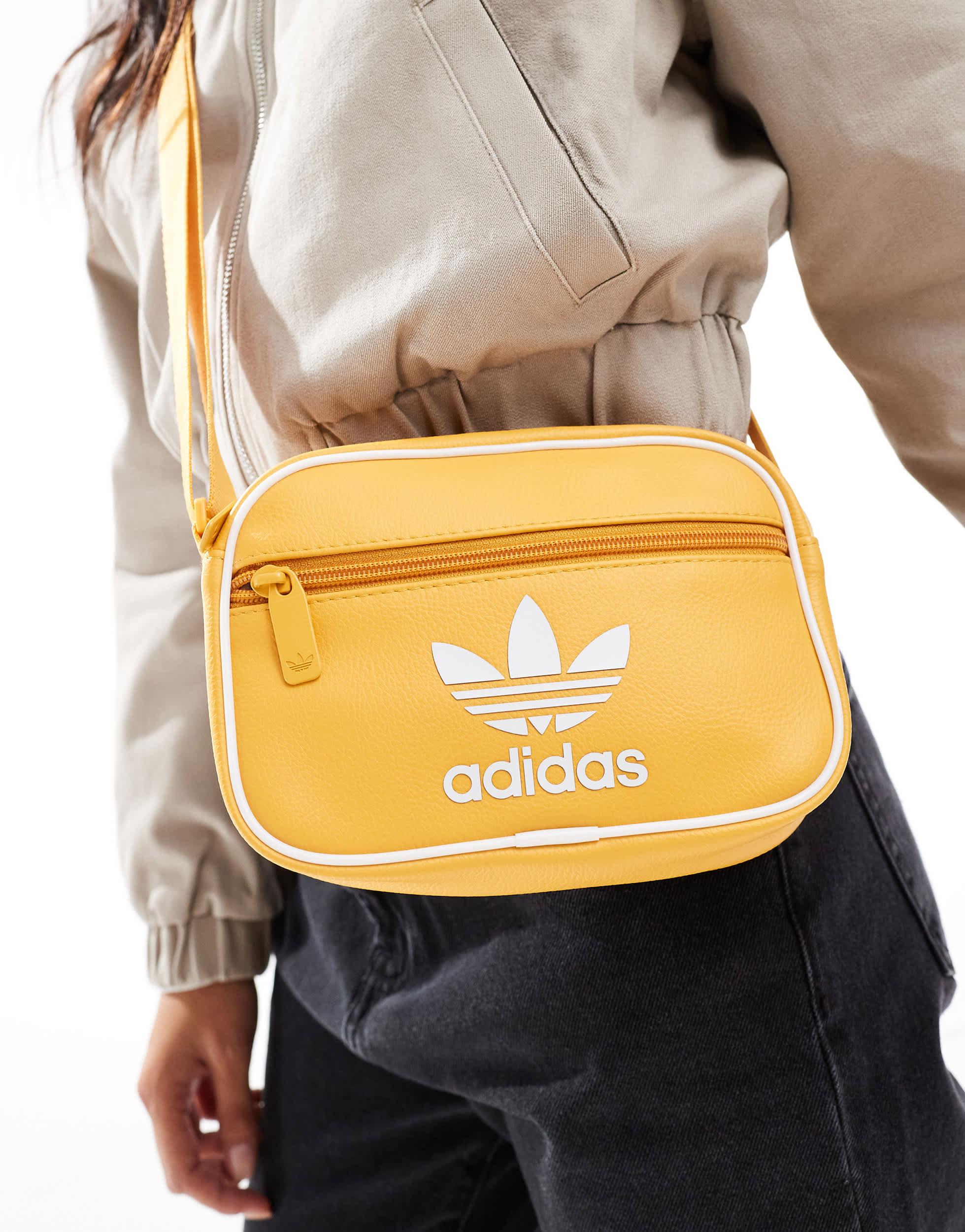 adidas Originals Shoulder bags for Women | Online Sale up to