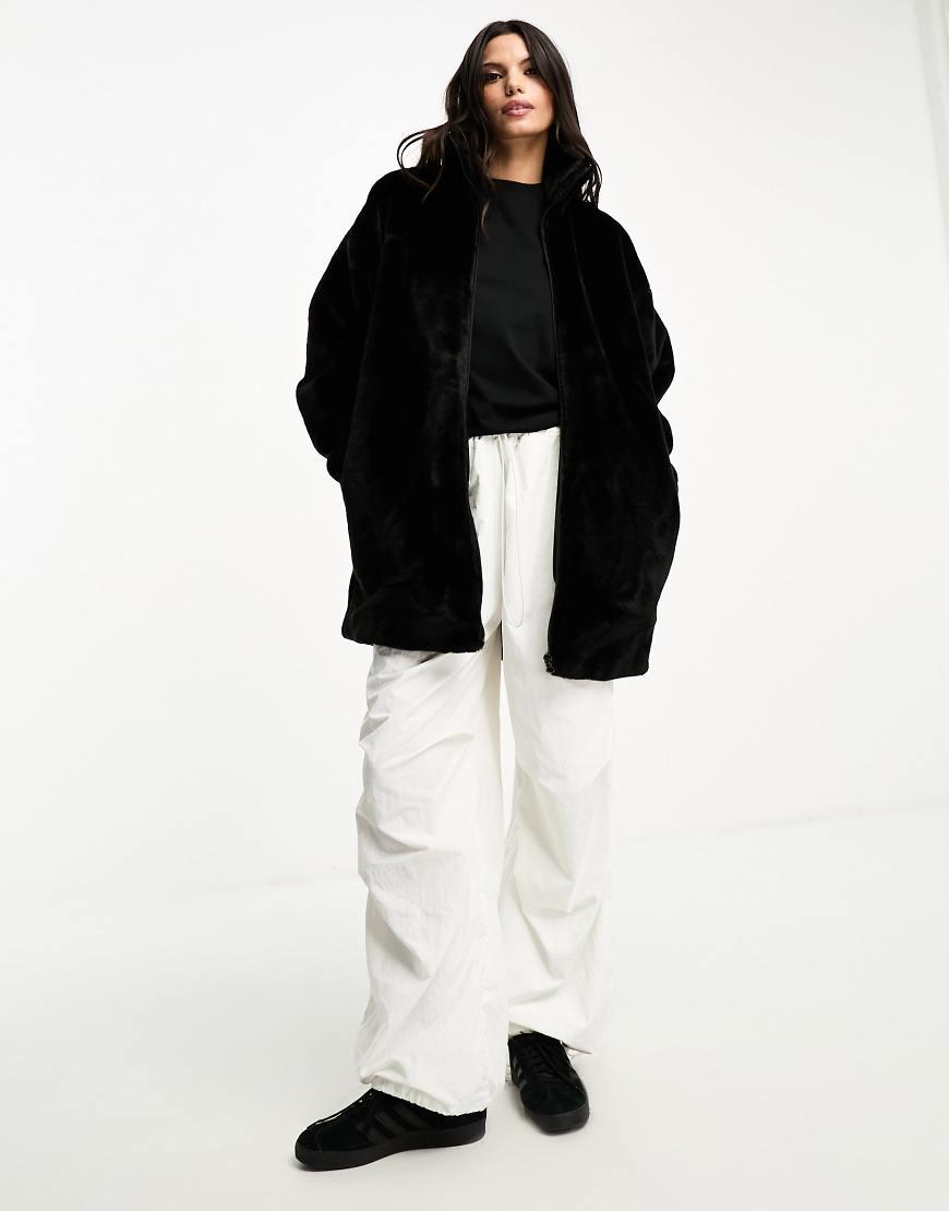 Abrigo Con Trébol De Piel Sintética Neutral Court De adidas