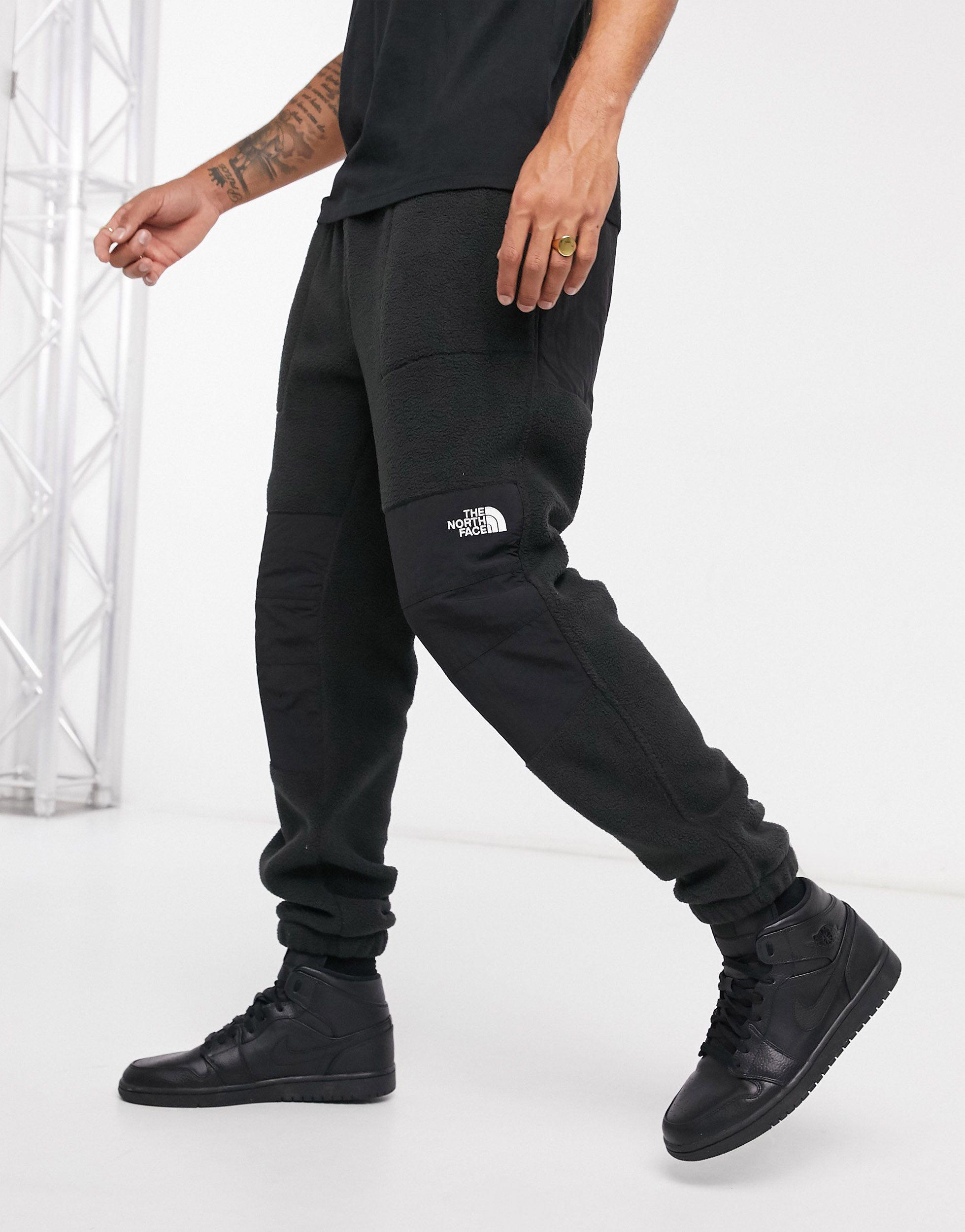 The North Face Denali joggers in Black for Men - Save 26% - Lyst