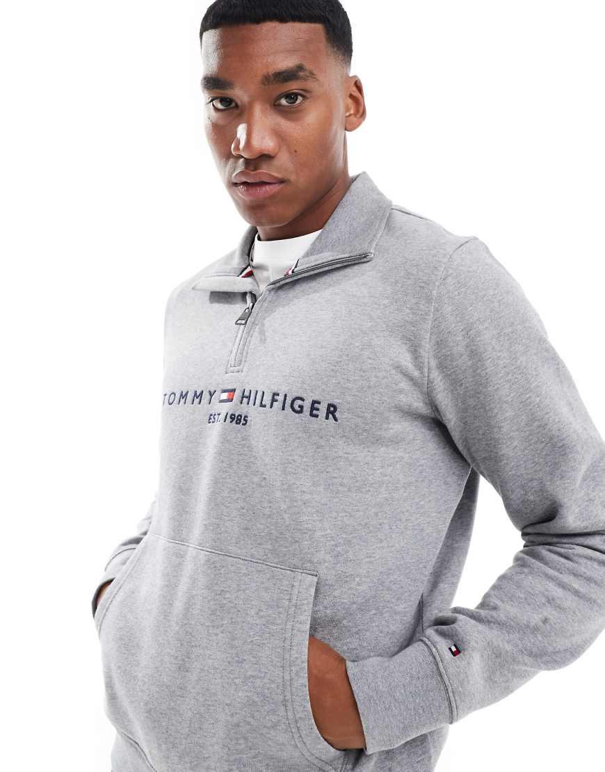 Hilfiger Men's Tommy Hilfiger Quarter Zip Sweatshirt Zipper
