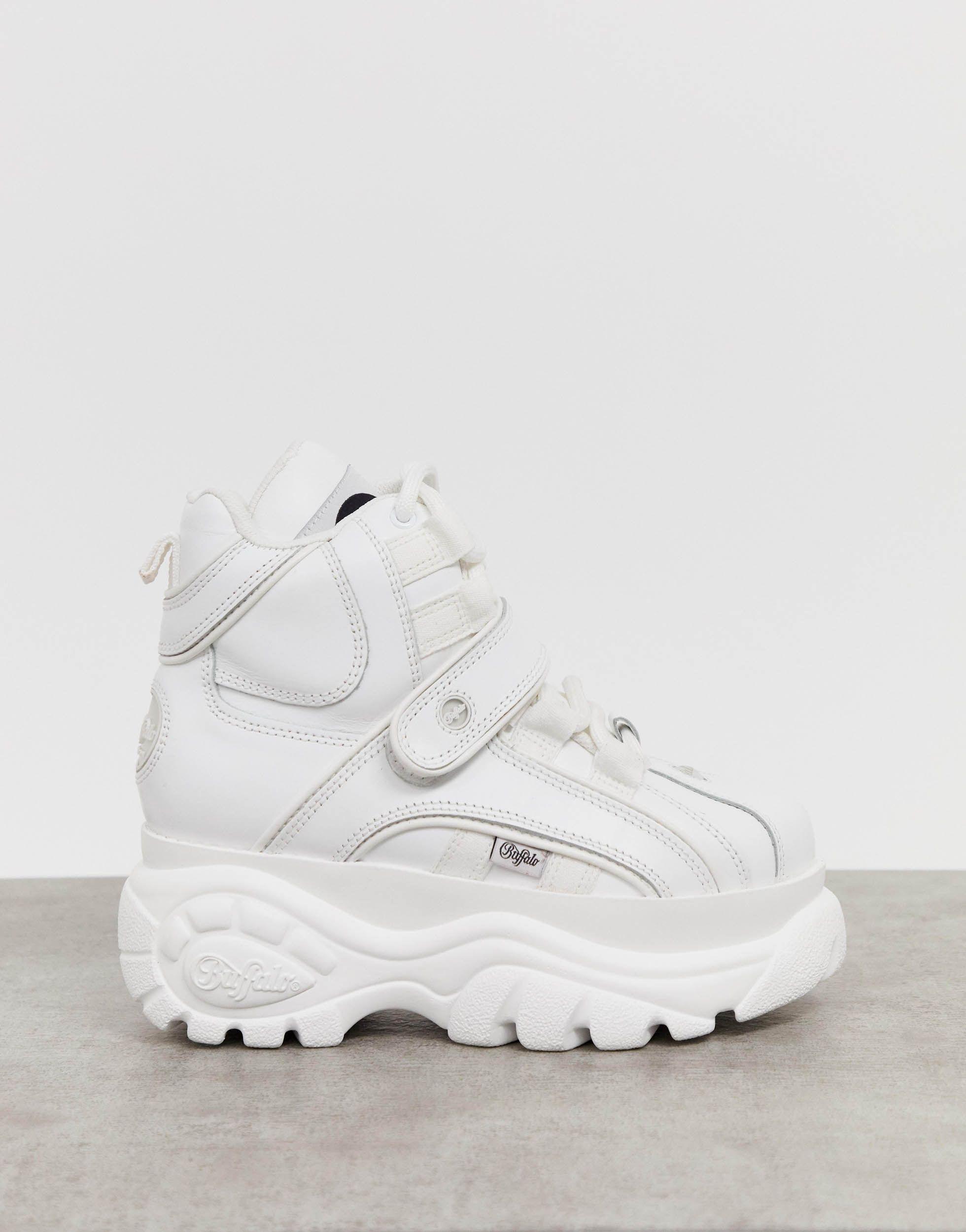 Buffalo London Classic Hightop Platform Trainers in White | Lyst