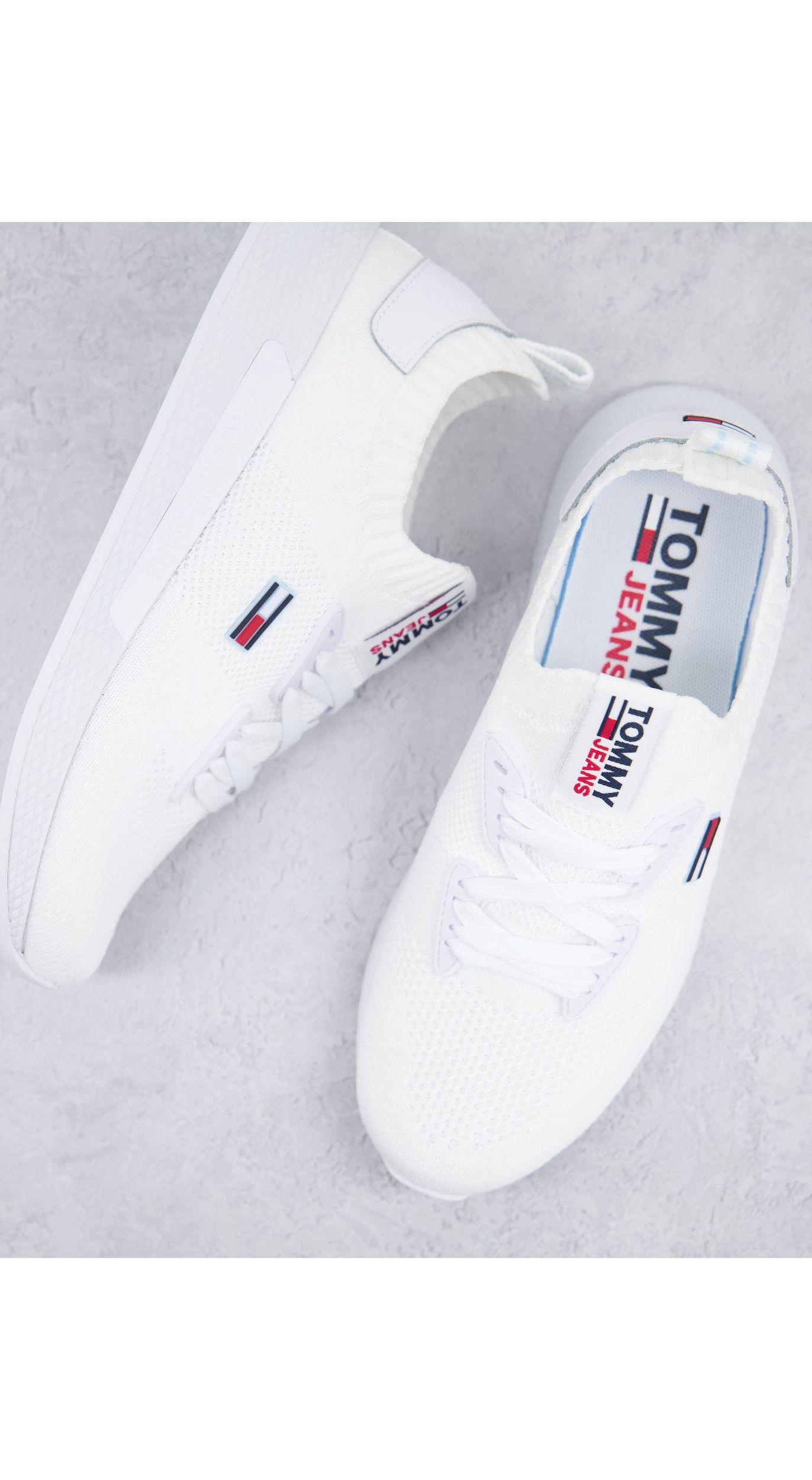 Tommy Hilfiger Rubber Flag Logo Flexi Sneakers in White | Lyst