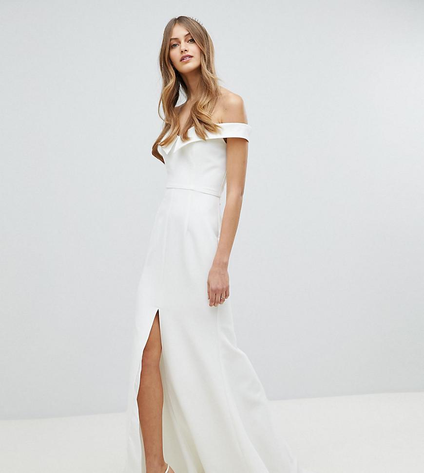 Vestito lungo con scollo alla Bardot, spacco sulla coscia e strascico di  Jarlo in Bianco | Lyst
