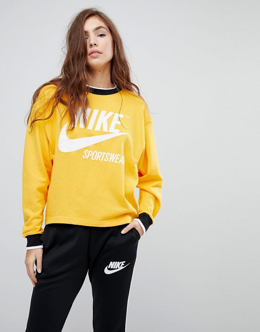 yellow jumper nike