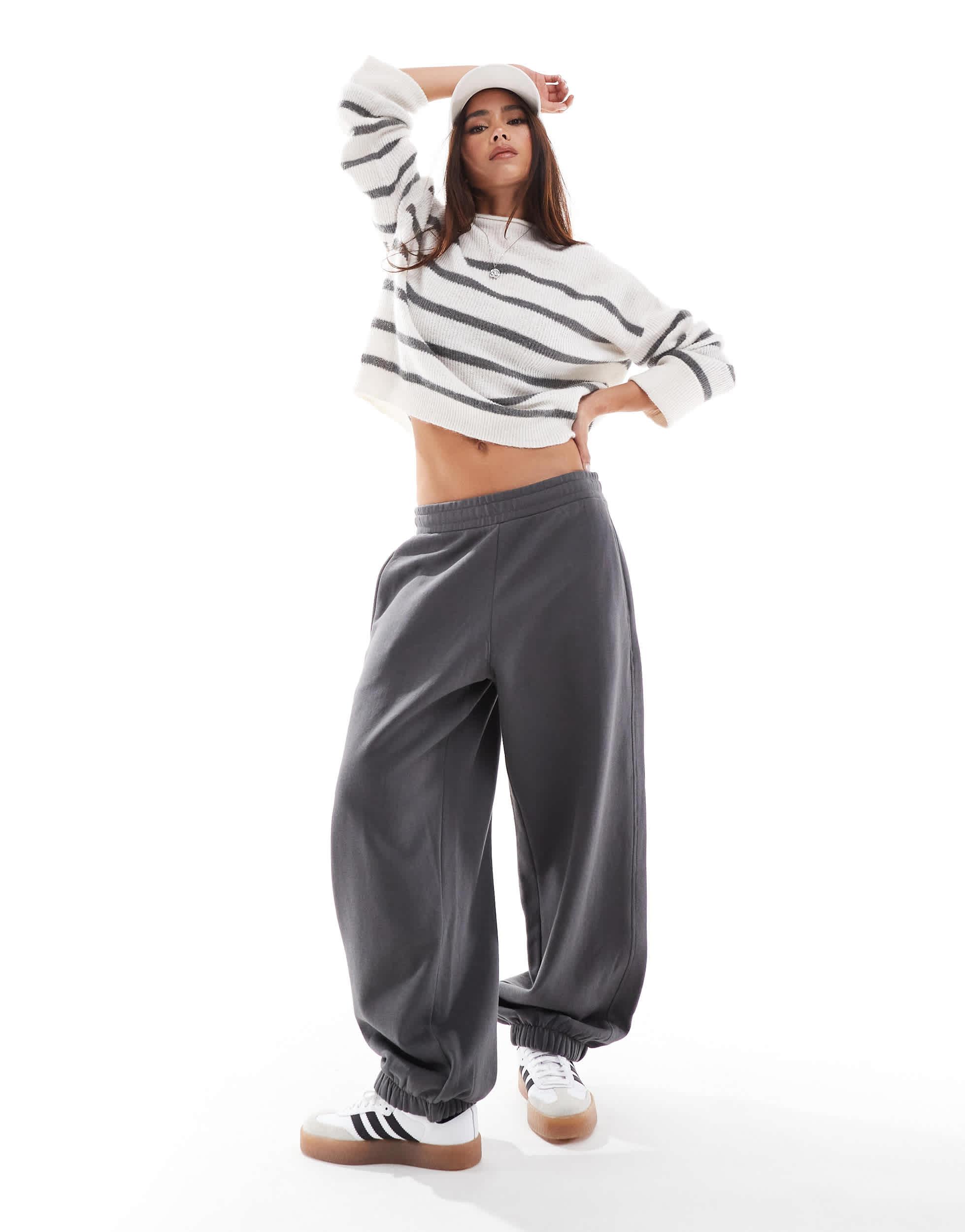 Jogging violet stradivarius hotsell