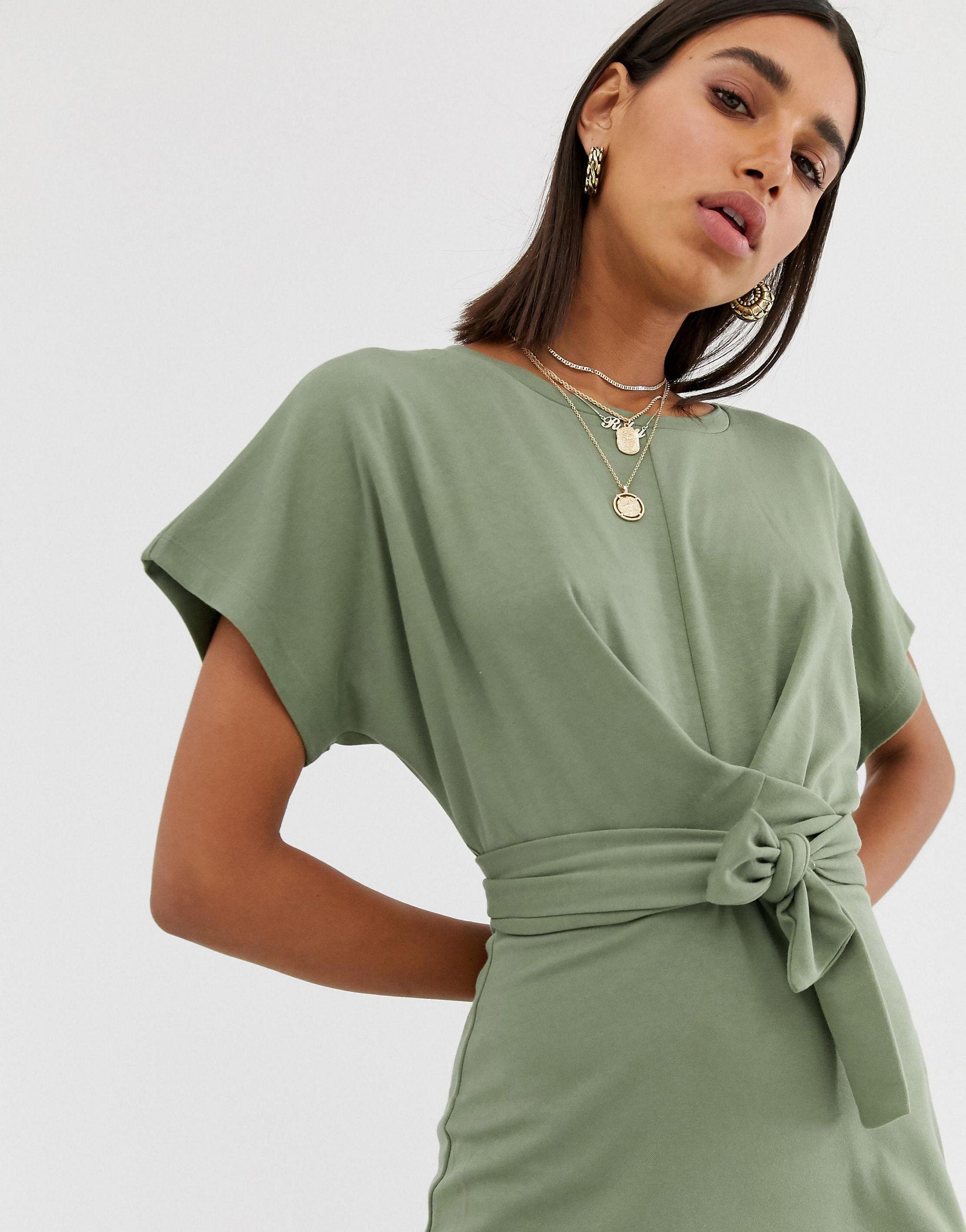 Robe t shirt en jersey Kaki Bershka en coloris Vert Lyst