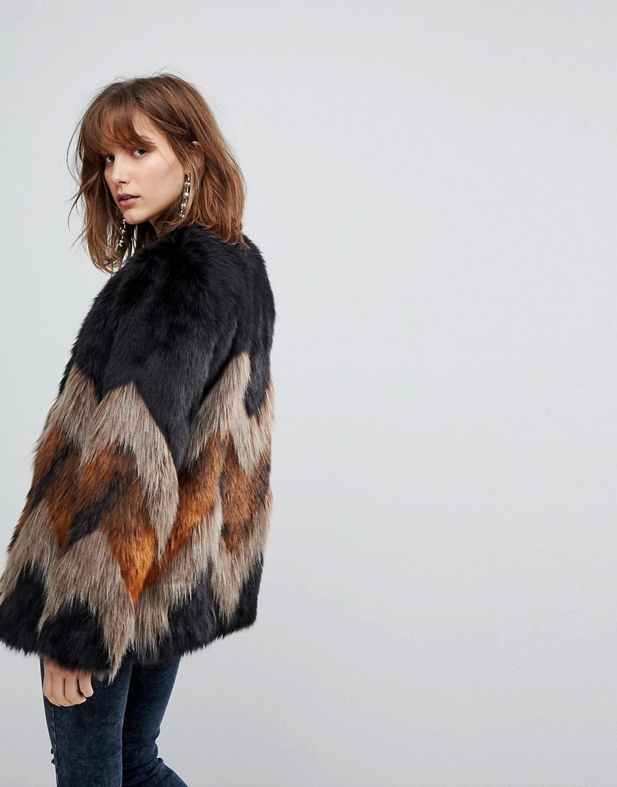 faux fur jacket stradivarius