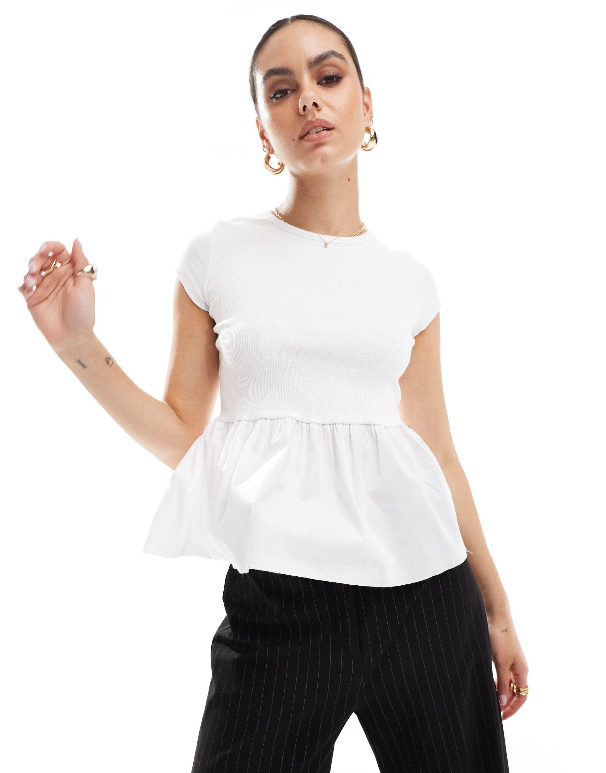 Top a ourlet volante Stradivarius en coloris Blanc Lyst