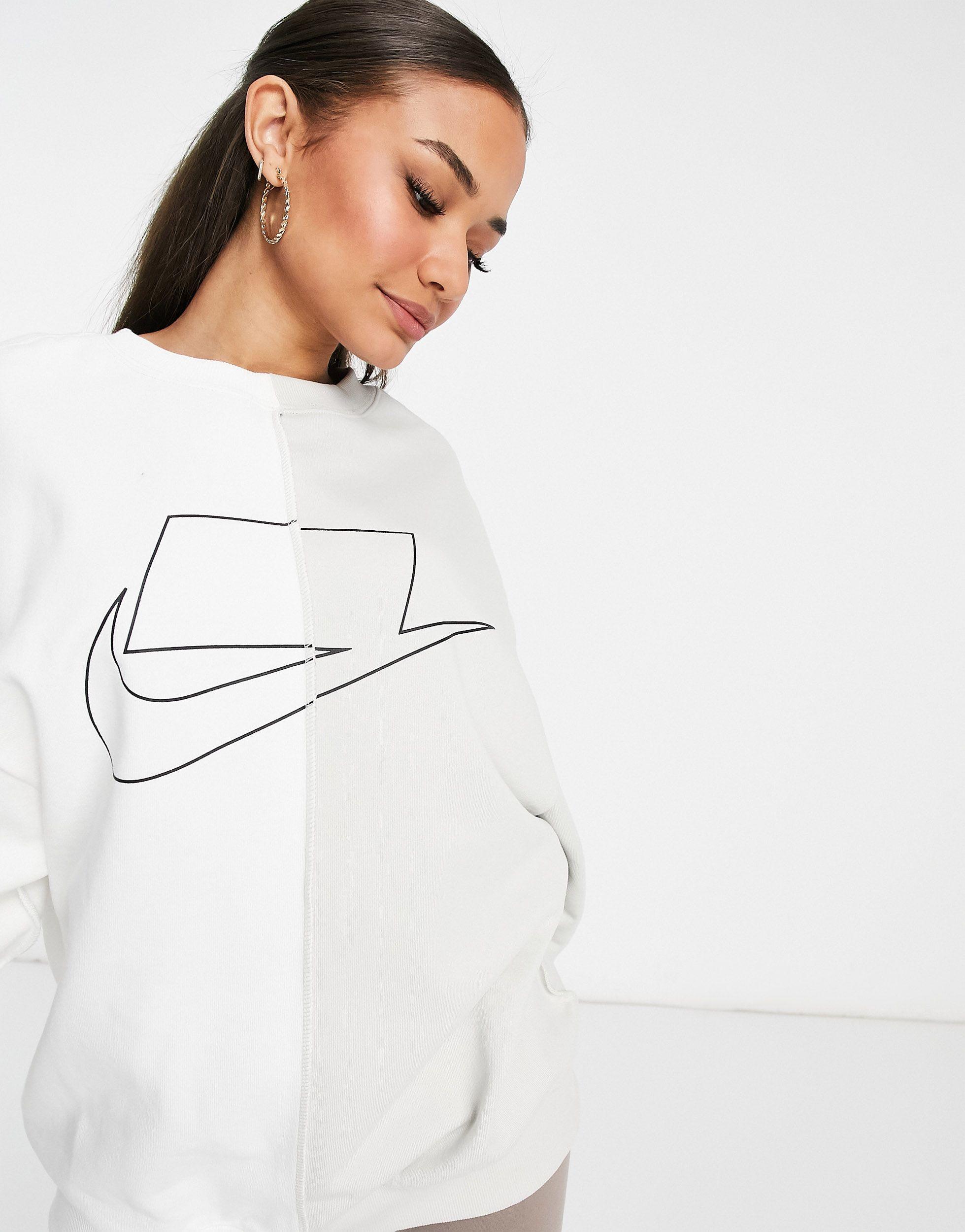 Nike 2-tone Oversized Zip-back Sweatshirt in Natural | Lyst