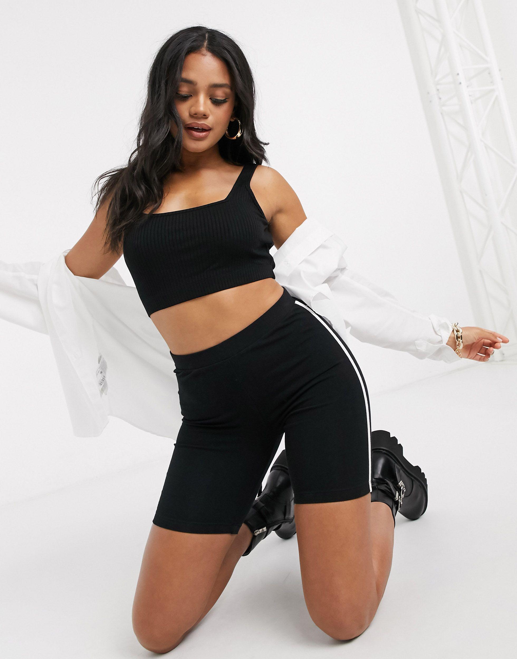 tanktop under shirt