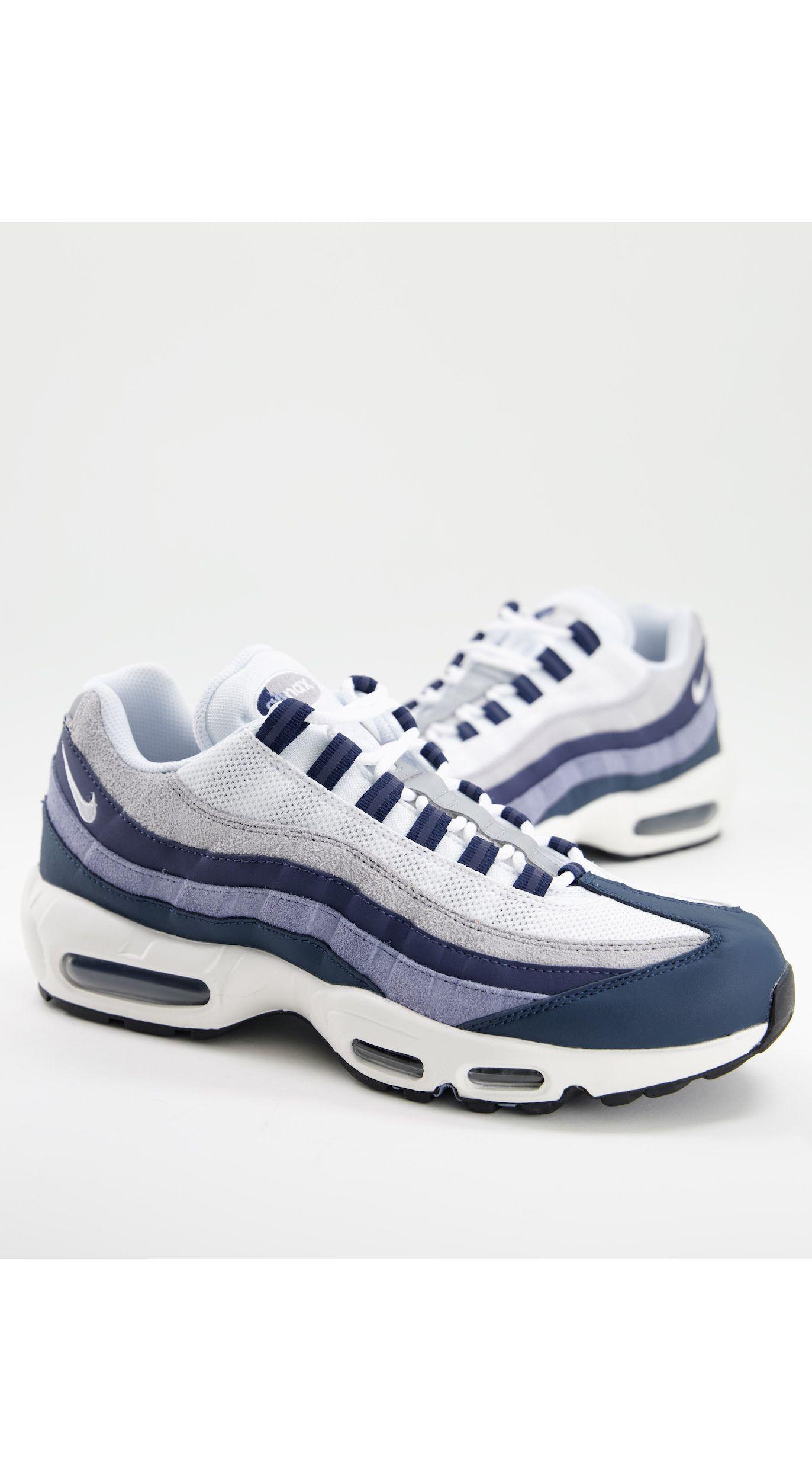Nike Air Max 95 Ess Trainers in Grey for Men | Lyst UK