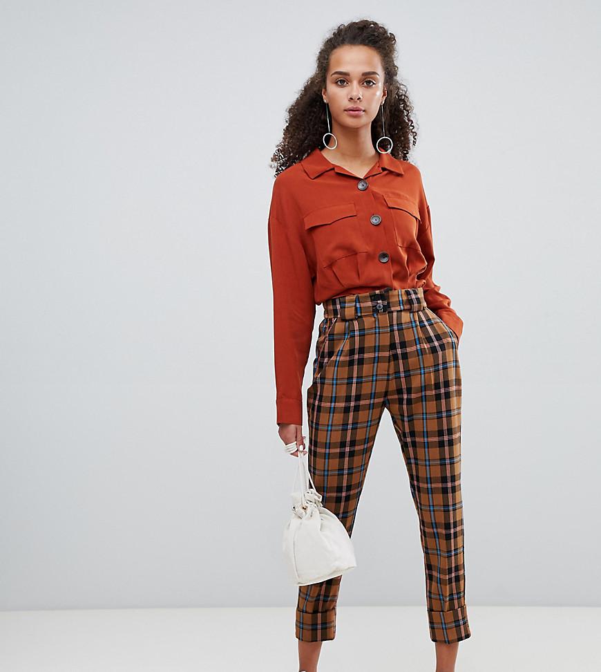 Pantaloni marroni a quadriBershka in Denim di colore Marrone | Lyst