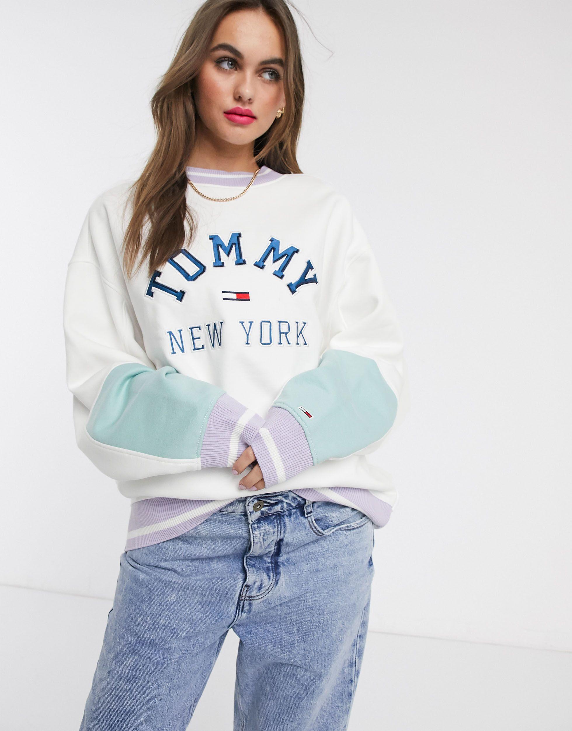 Tommy Hilfiger Colour-blocked Logo Sweatshirt in White | Lyst UK