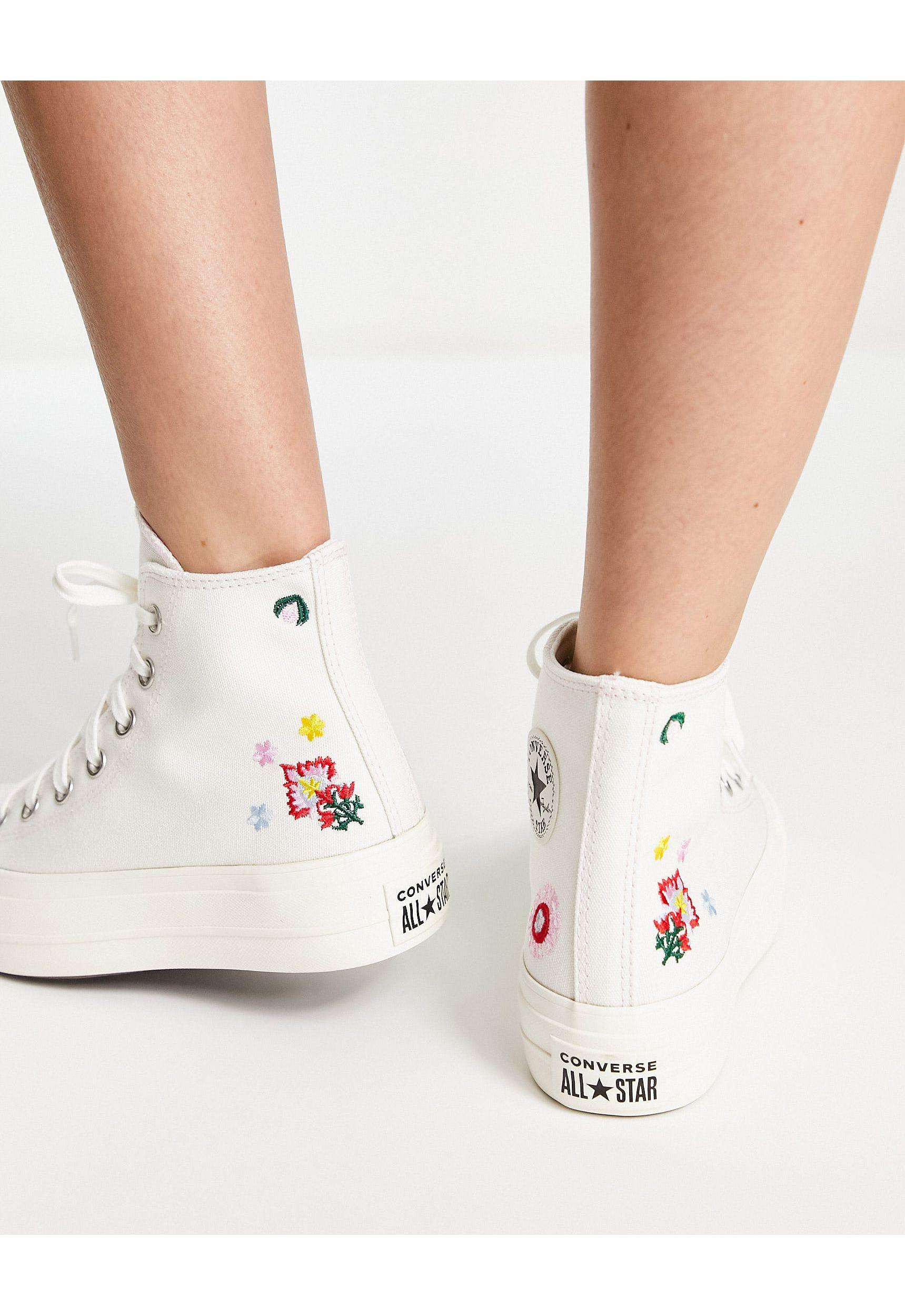 Converse Chuck Taylor Lift Hi Floral Embroidery Platform Trainers in White  | Lyst