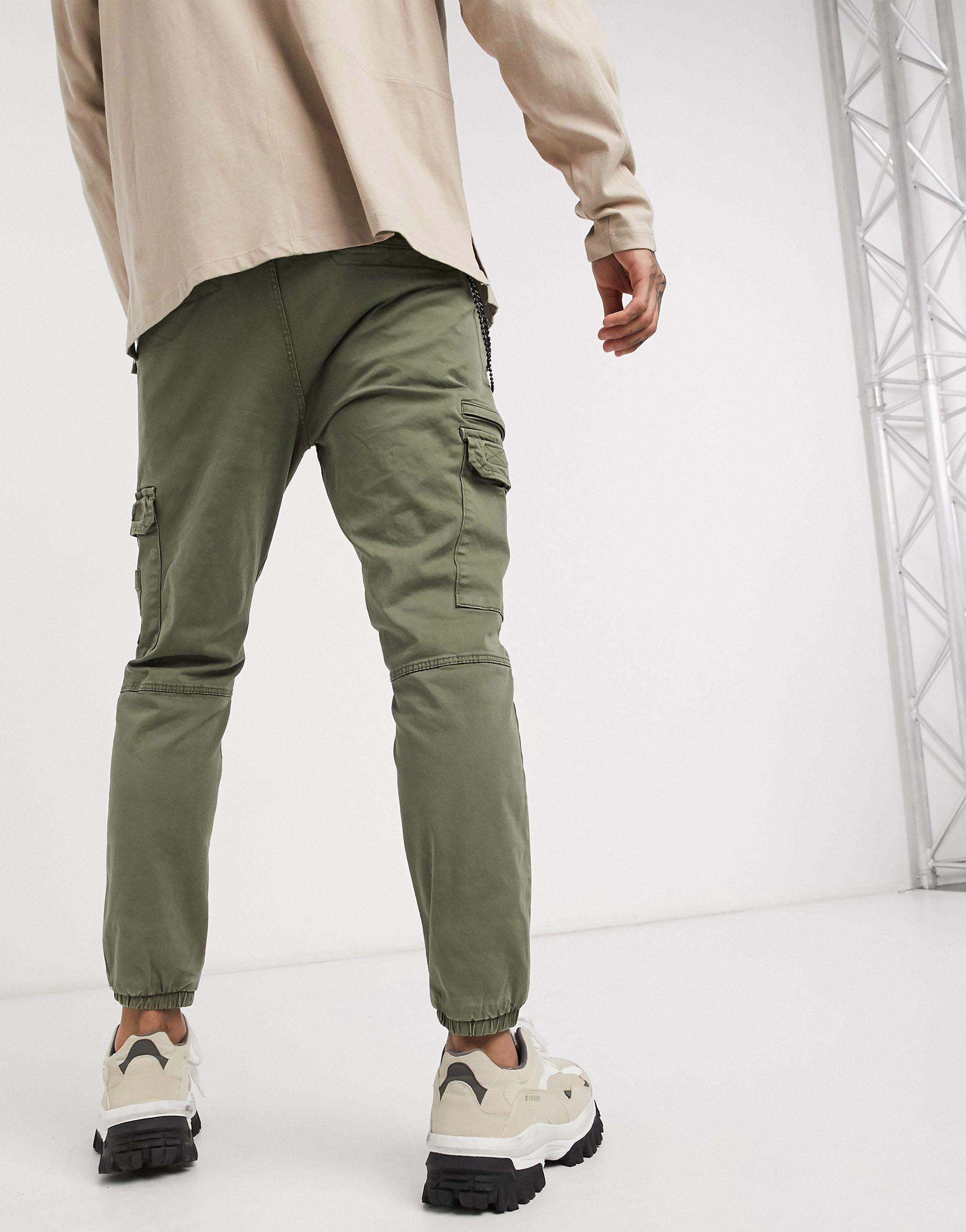 Pull&Bear Cuffed Cargo Pant With Chain in Green for Men | Lyst