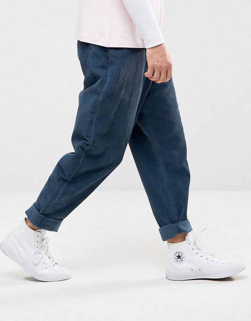 oversized tapered jeans