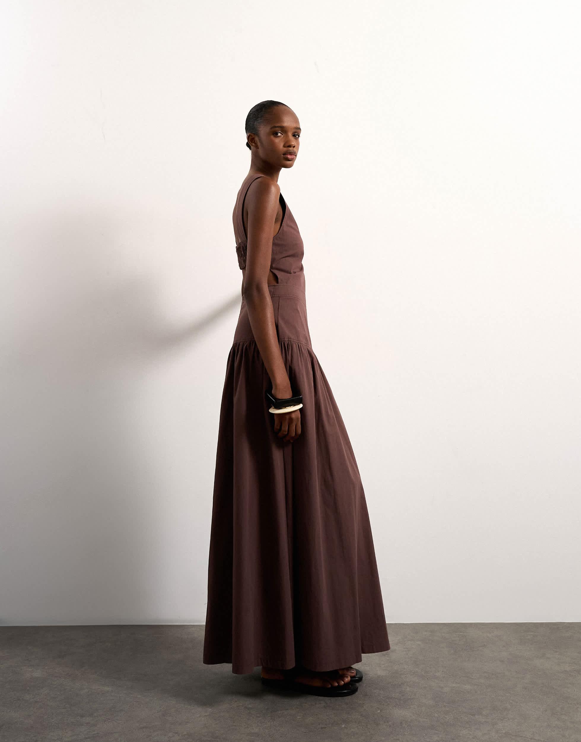 brown poplin maxi dress Chocolate boohoo Cotton Poplin Ruched Tie Waist Detail Maxi Dress