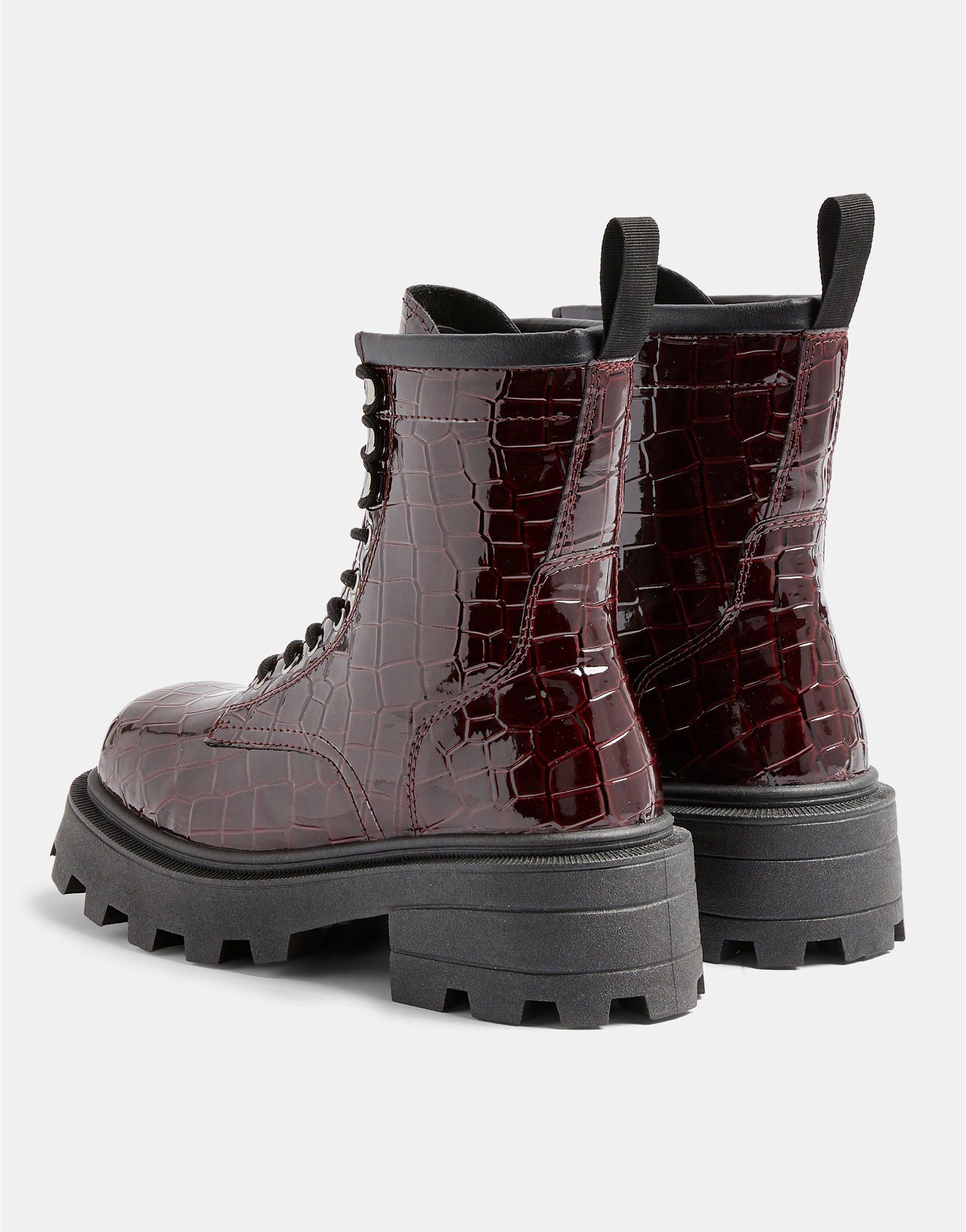square toe lace up work boot