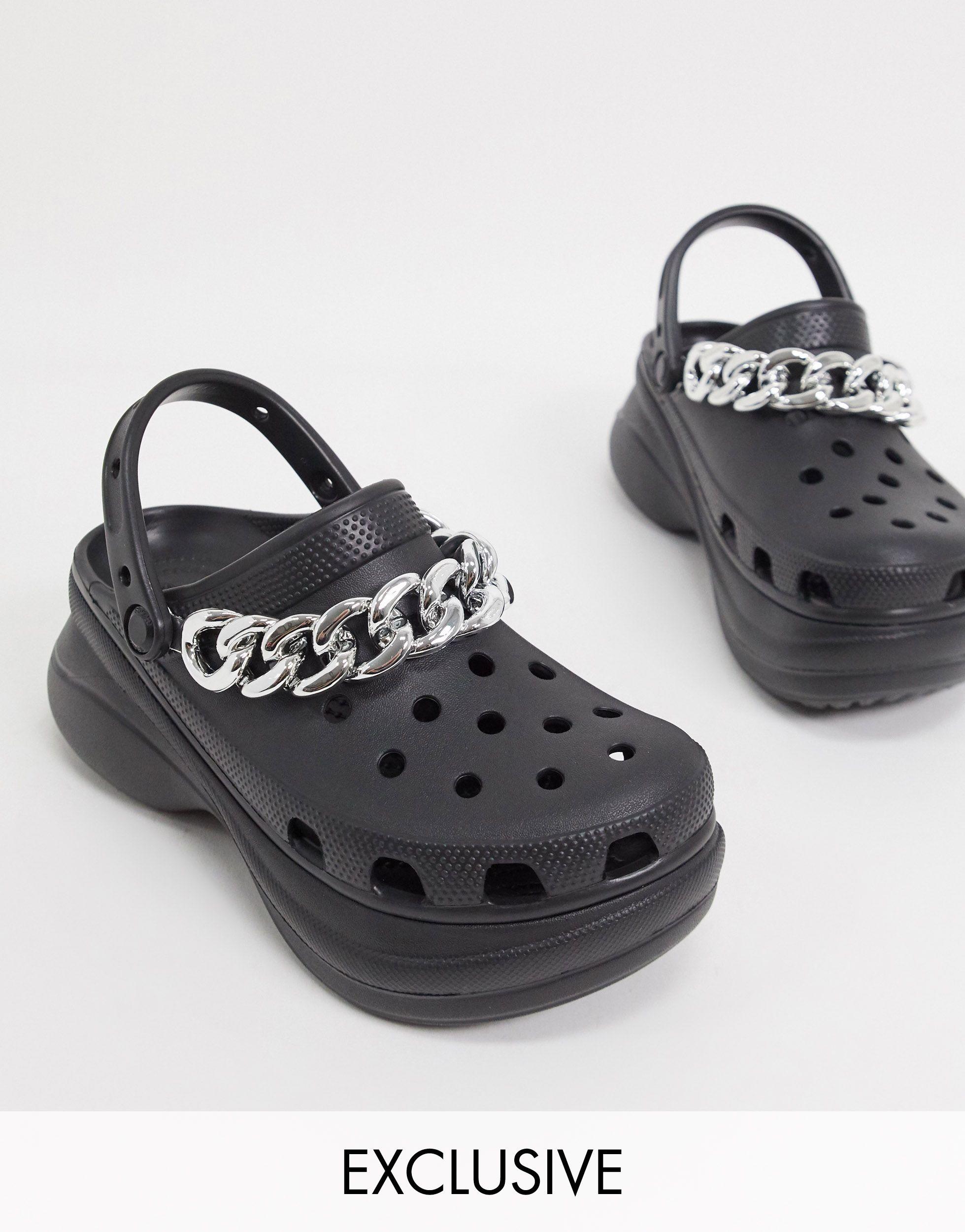 Zuecos negros con plataforma y detalle Crocs™ de color Negro |