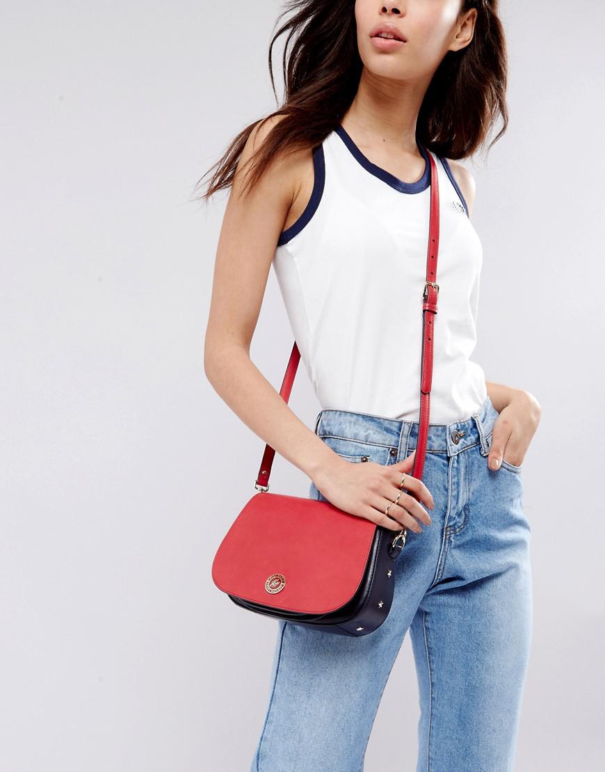 tommy hilfiger staple saddle bag