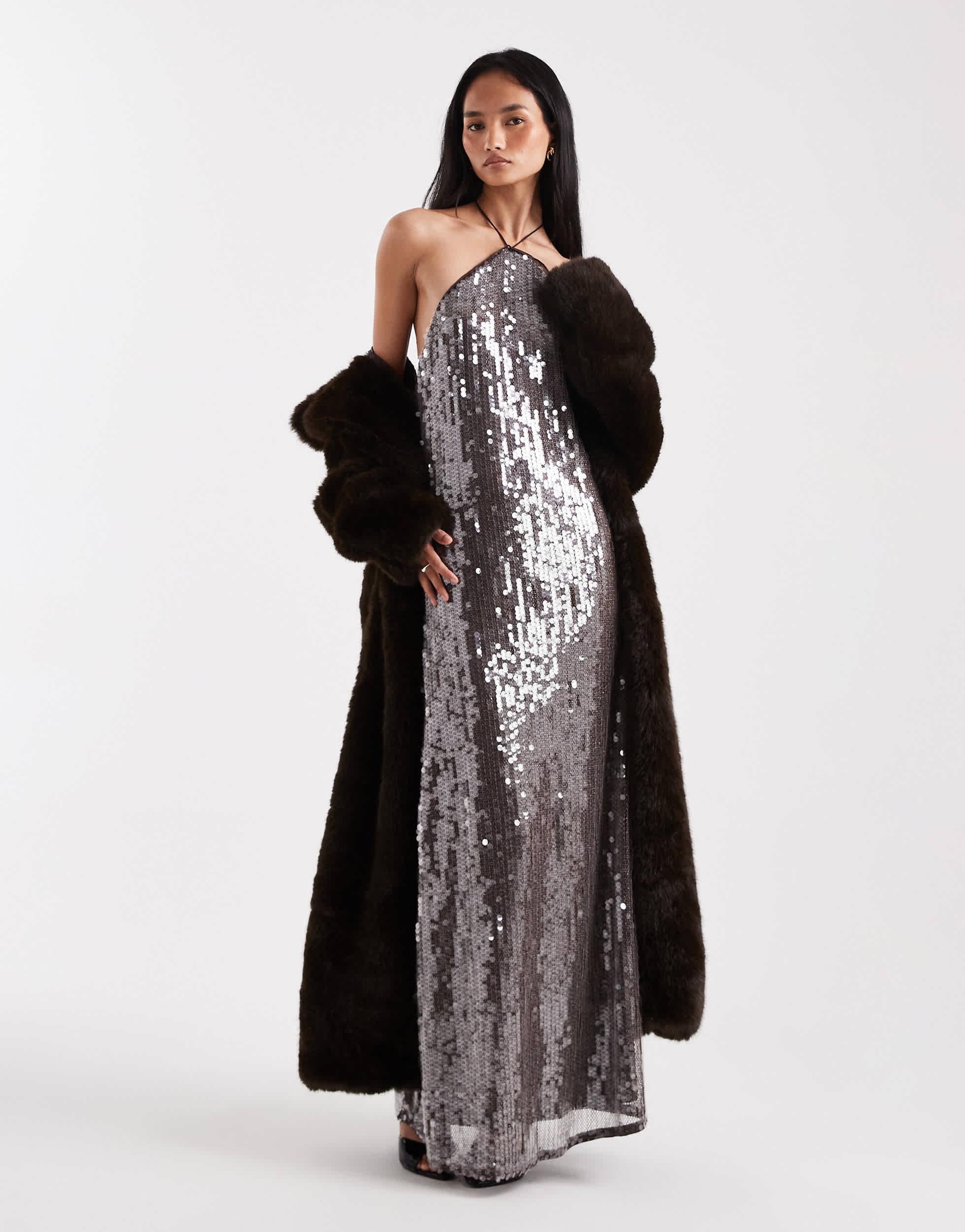 vero moda halter neck dress VERO MODA Halter-Neck Maxi Dress . Size / S-M. sold out
