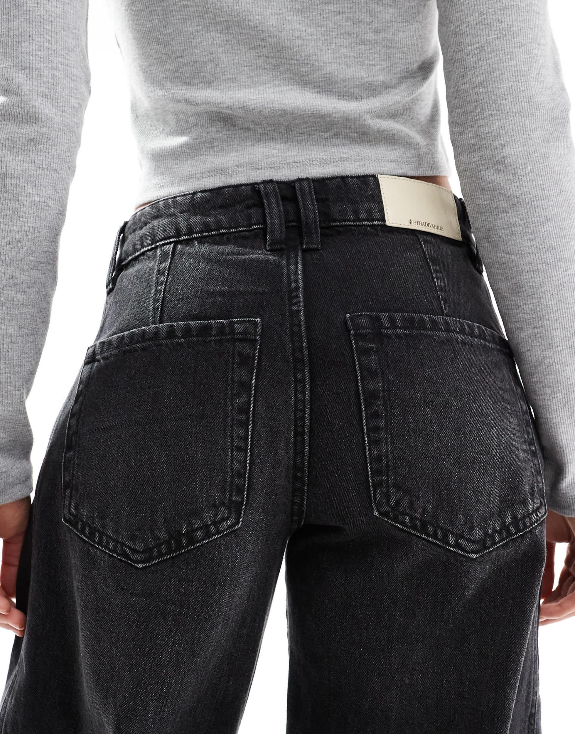 Stradivarius Balloon Jean in Black Lyst