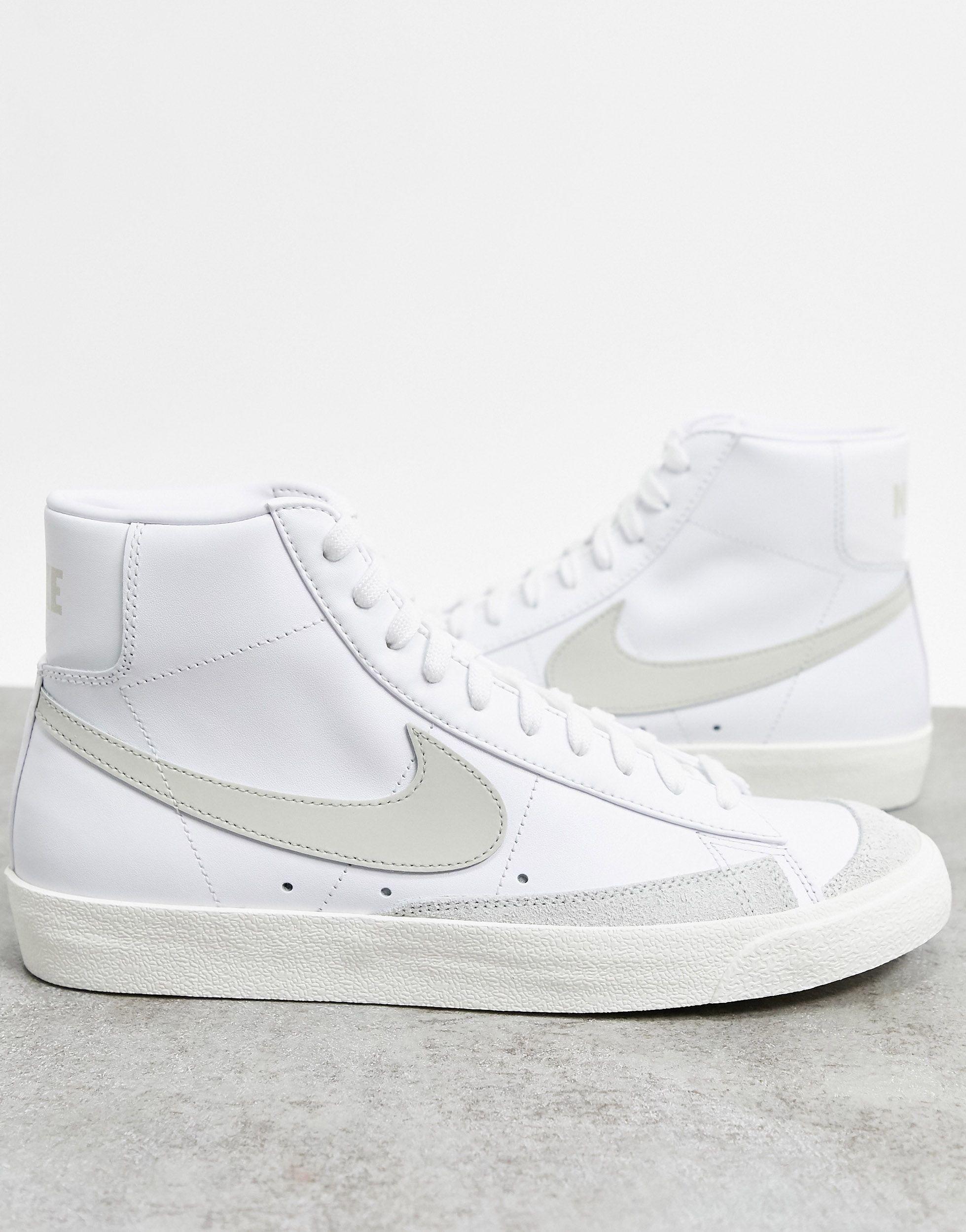Zapatillas NIKE Blazer Mid '77 Next Nature Blancas | Foot on Mars