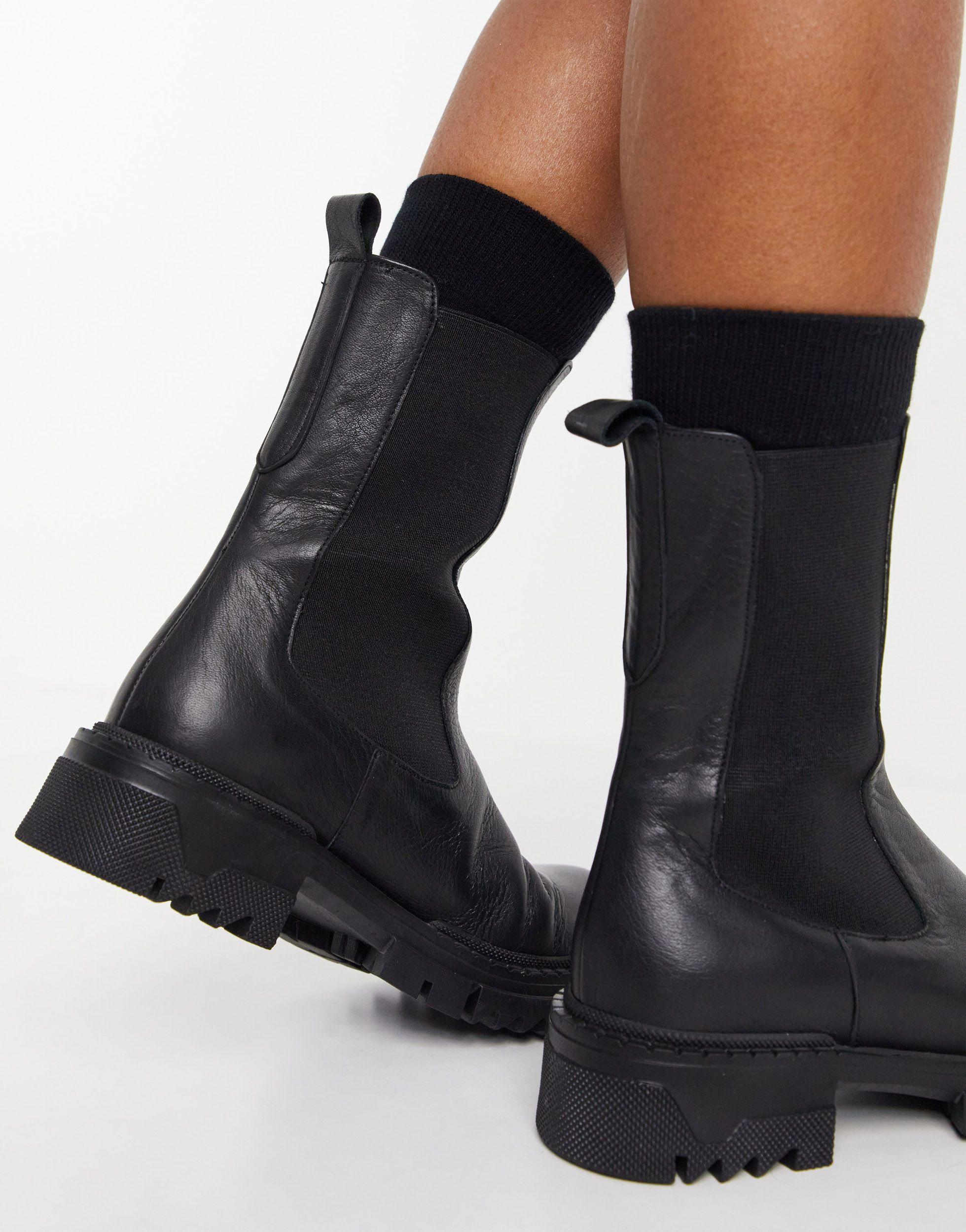 NA-KD Leather Chunky Flat Chelsea Boots 