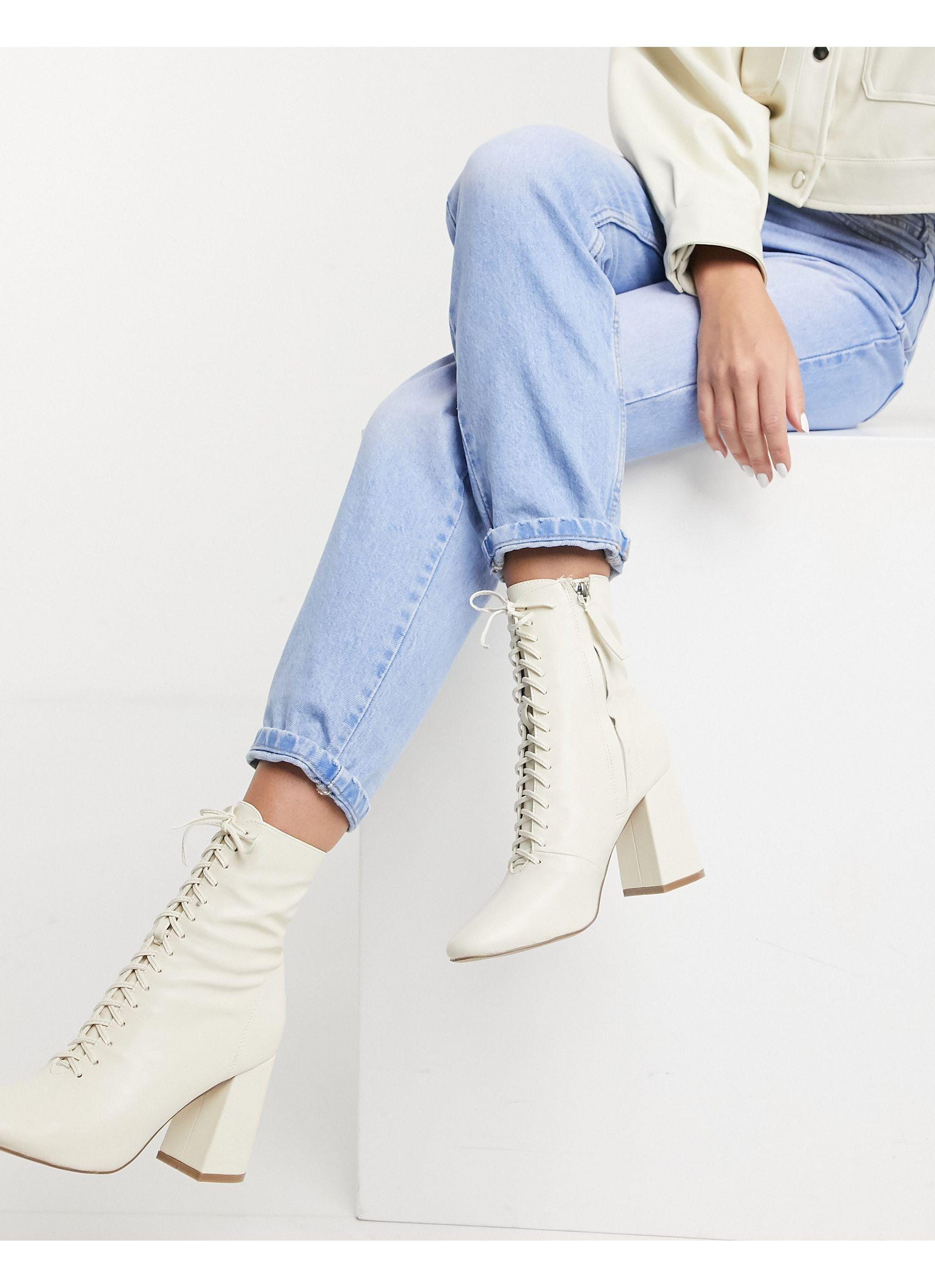 enkellaars met hak en veters