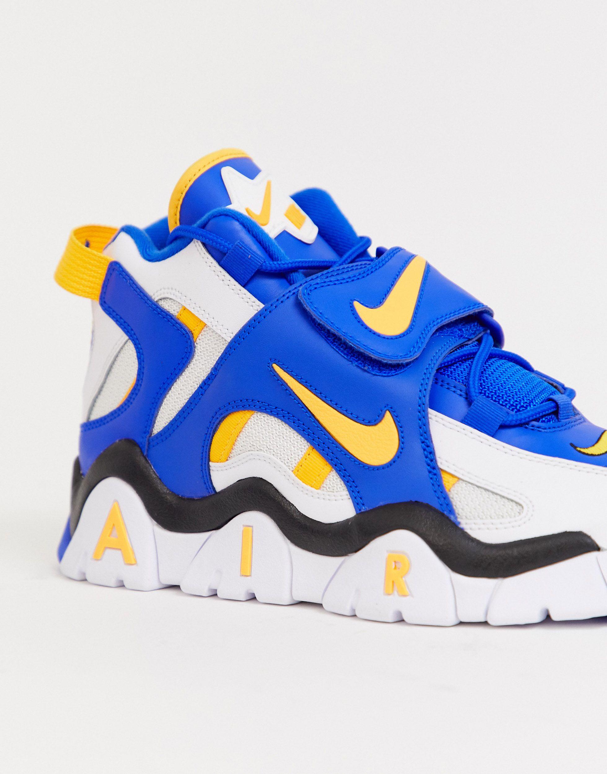 Nike Leather Air Barrage Mid in Blue 