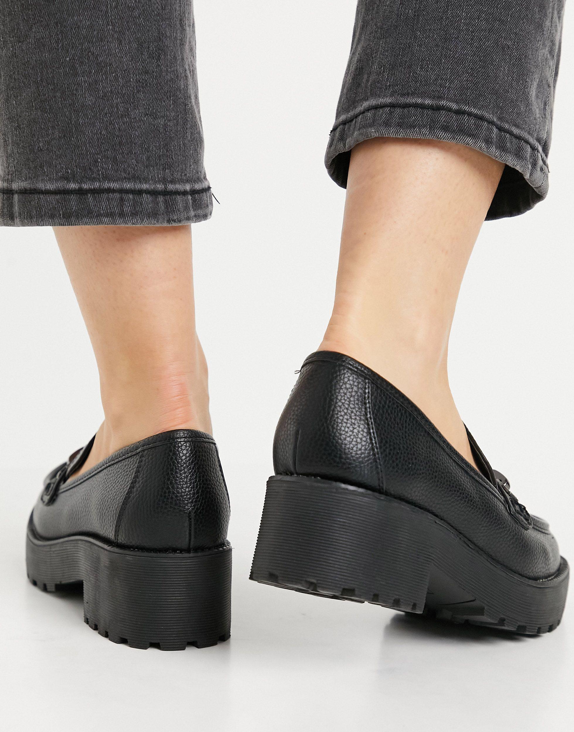 London Rebel Chunky Loafers With Chain Padlock Detail in Black