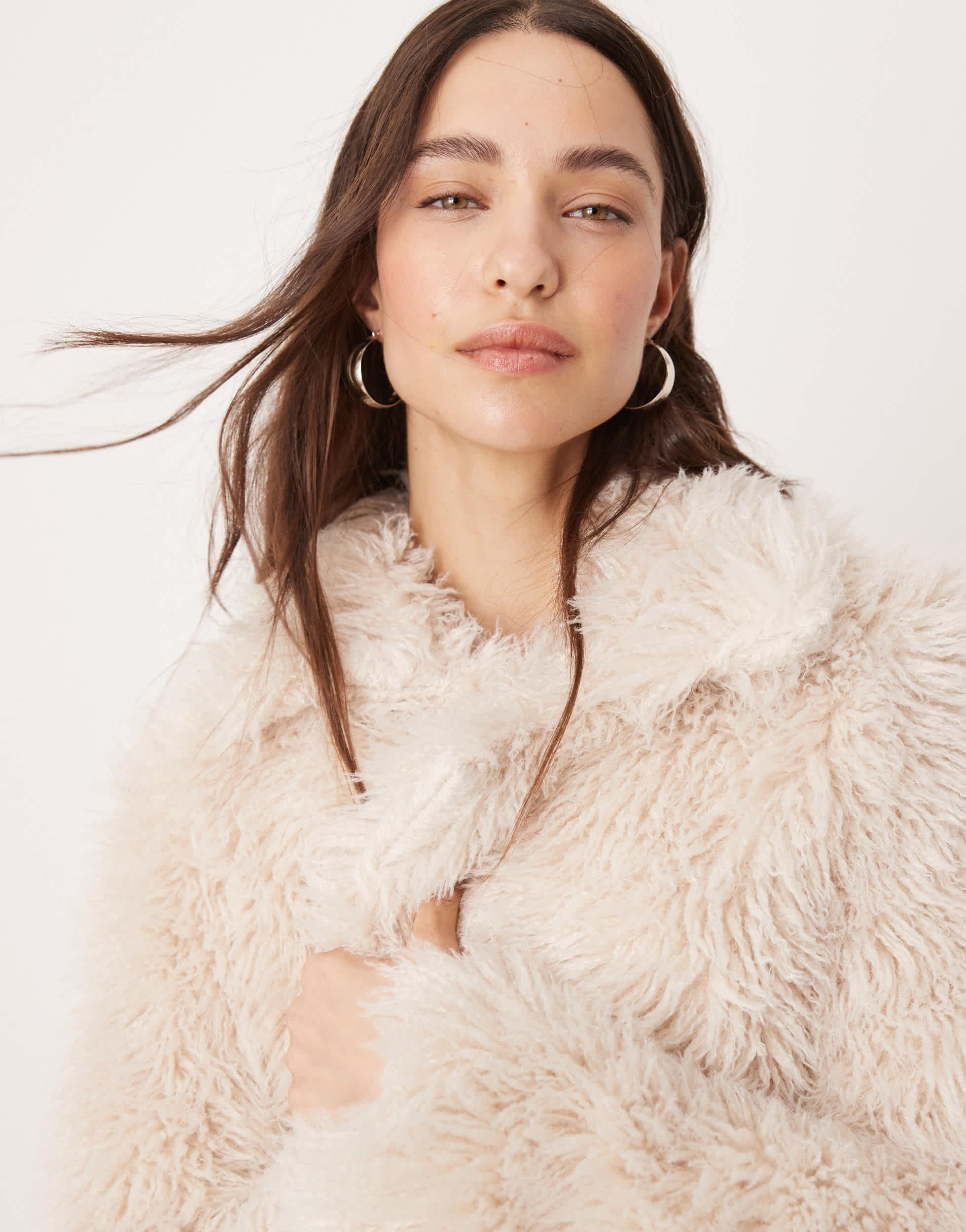 Glamorous fur coat online