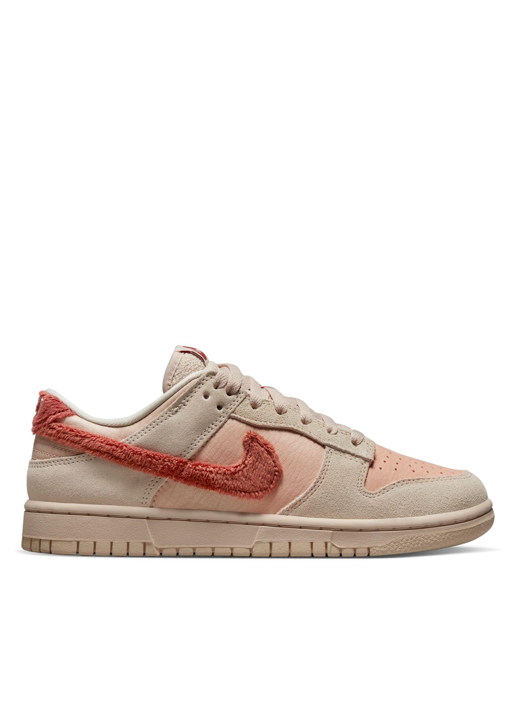 low dunks nike brown
