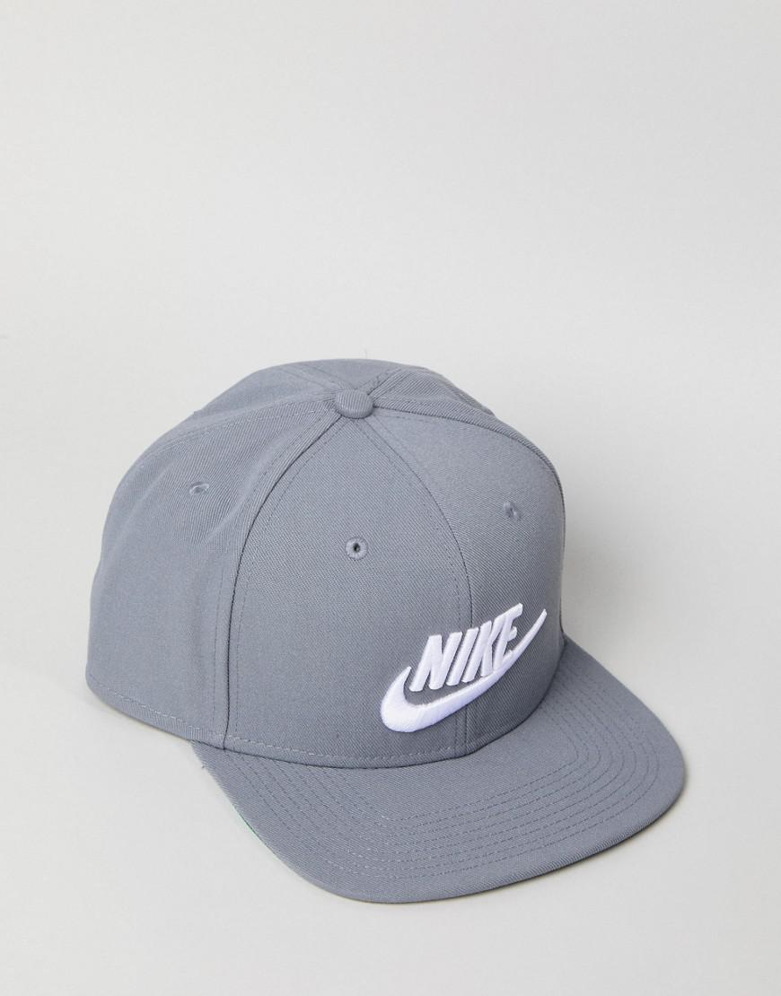 grey nike snapback