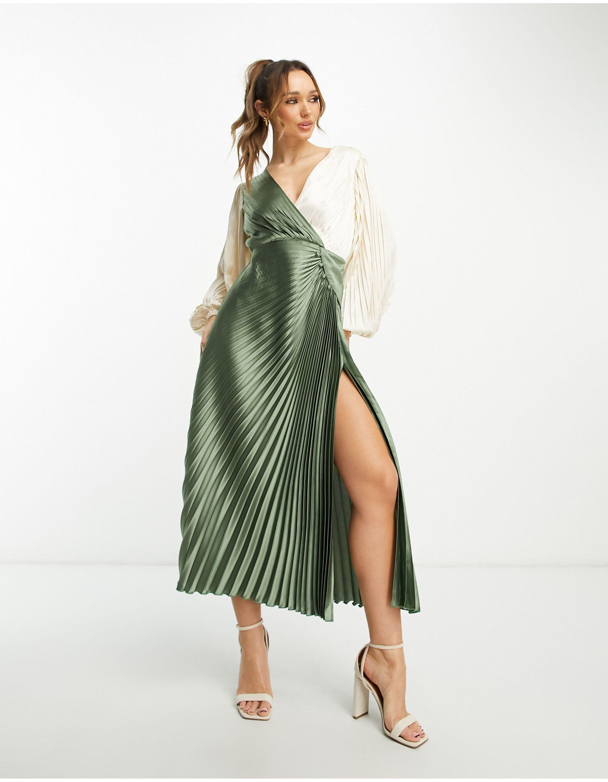 Robe mi-longue portefeuille en satin plissé avec boutons effet color block  - kaki et crème ASOS en coloris Vert | Lyst